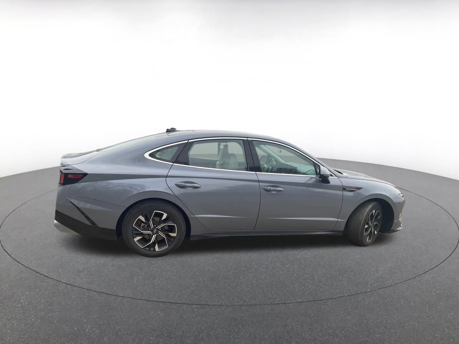 Thumbnail: 2025 Hyundai Sonata - 16
