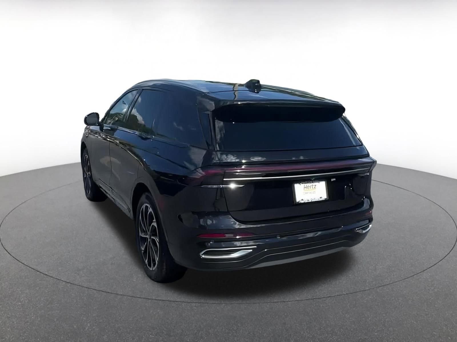 Thumbnail: 2024 Lincoln Nautilus - 12