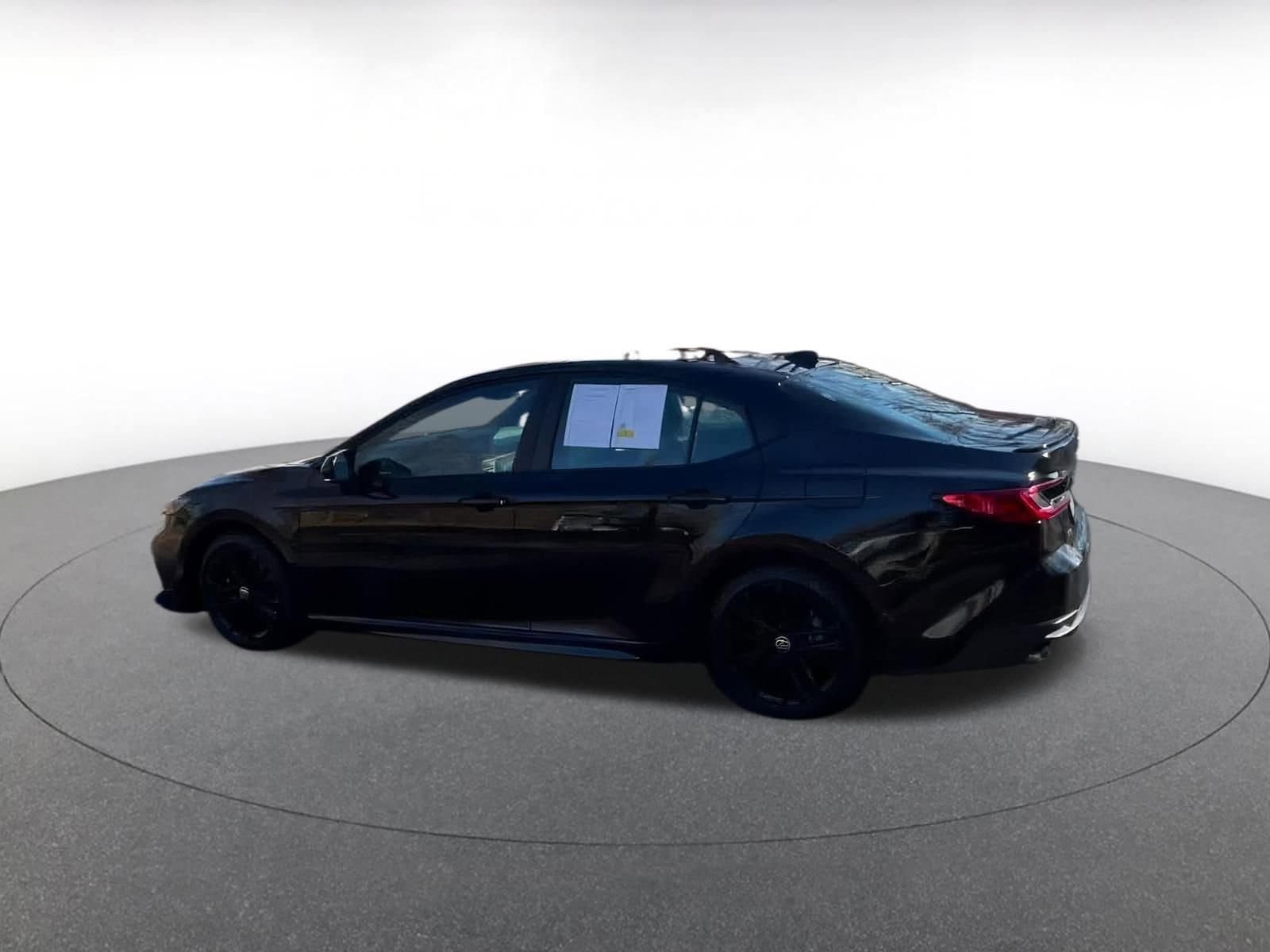 Thumbnail: 2025 Toyota Camry - 9