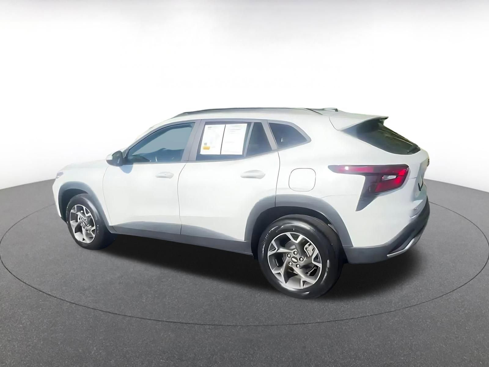 Thumbnail: 2025 Chevrolet Trax - 10