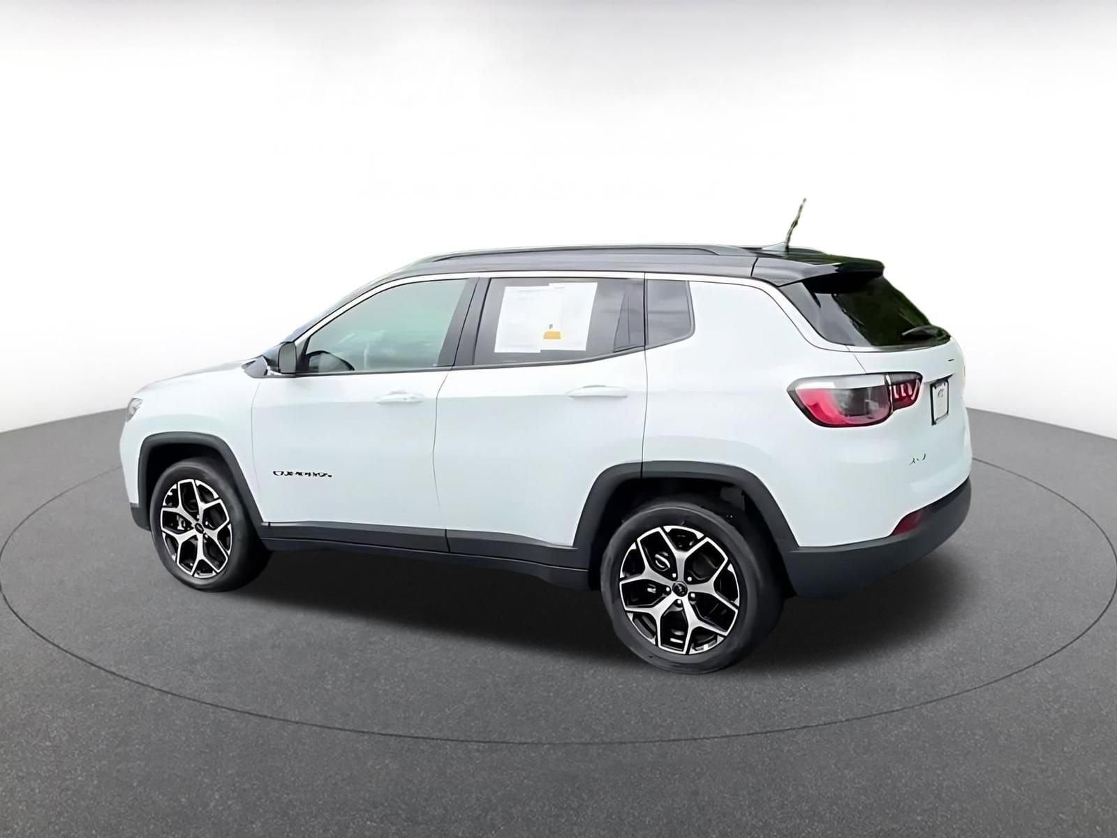 Thumbnail: 2025 Jeep Compass - 10