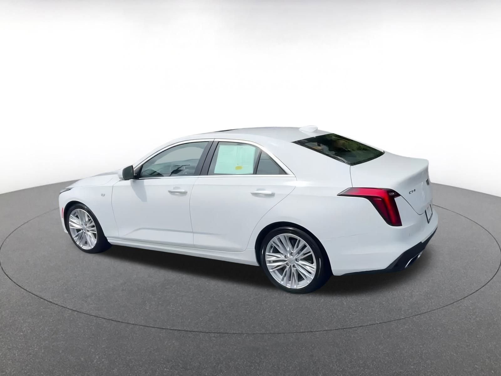 Thumbnail: 2023 Cadillac CT4 - 10