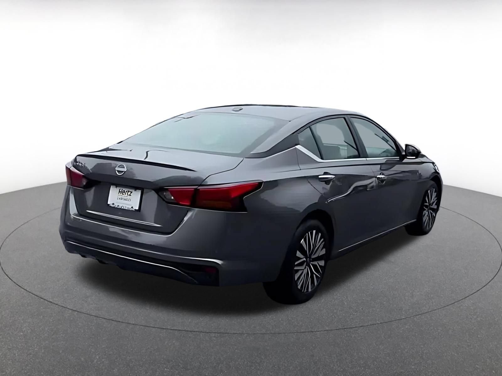 Thumbnail: 2025 Nissan Altima - 14