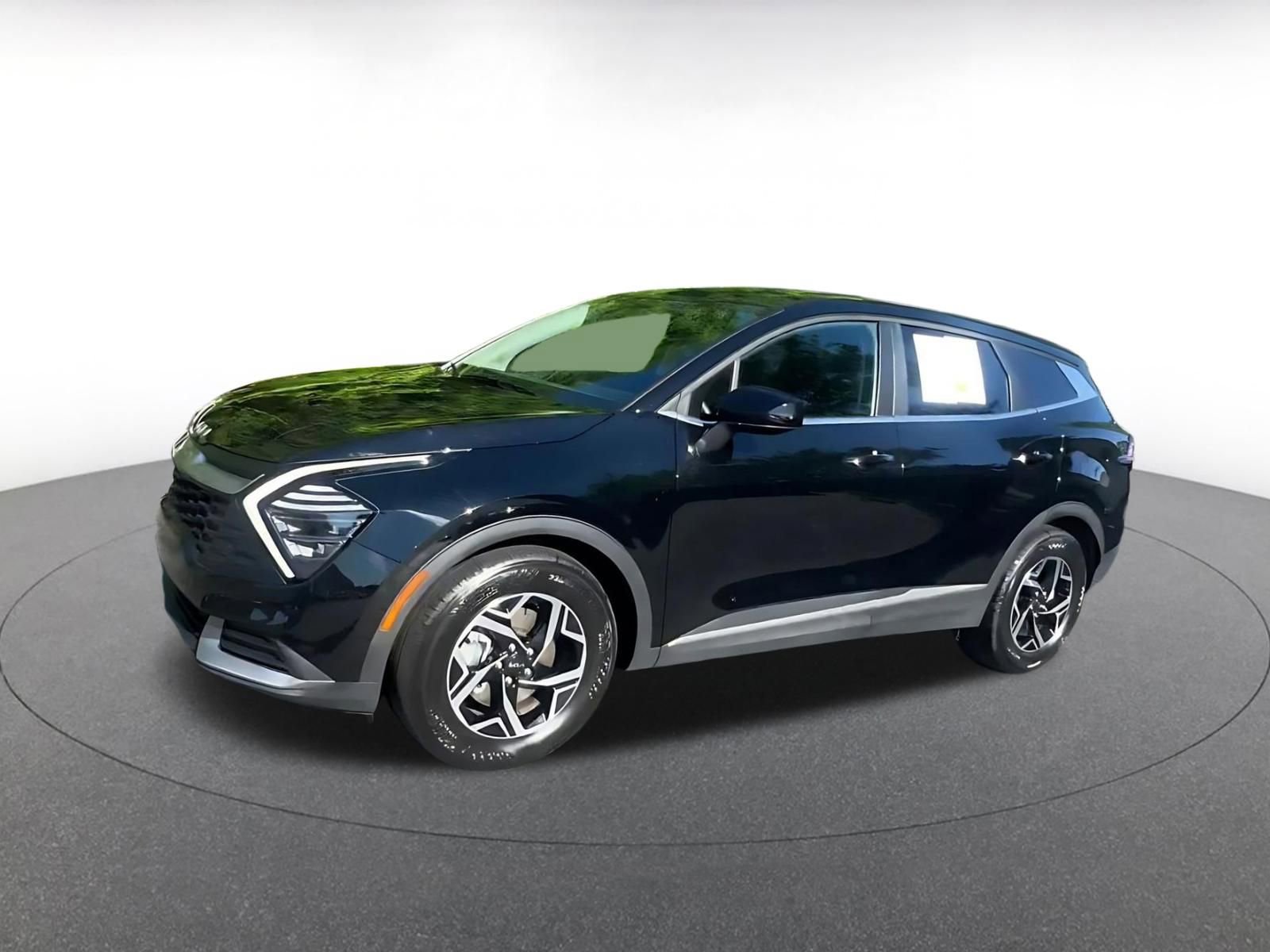 Thumbnail: 2025 Kia Sportage - 8