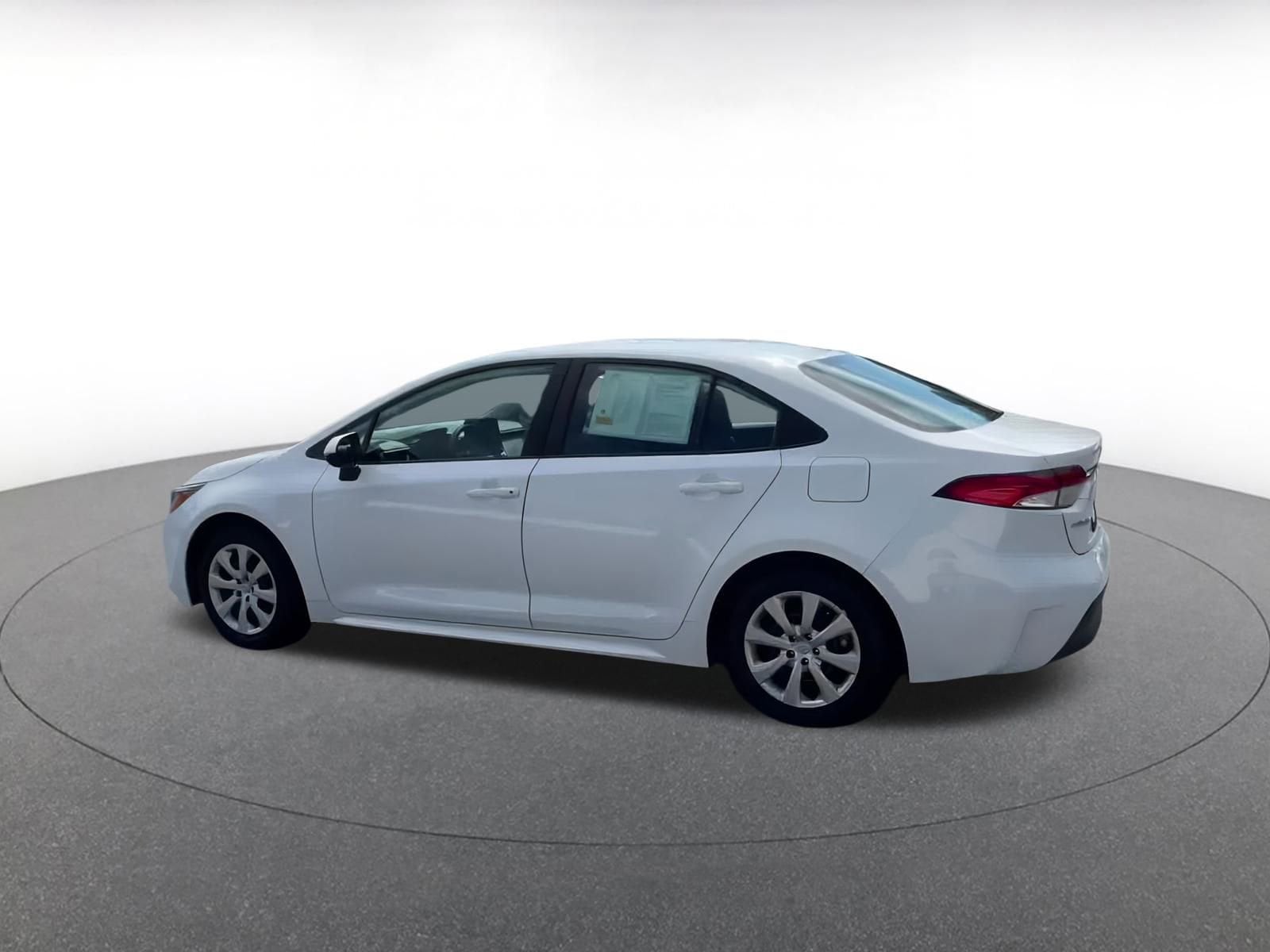 Thumbnail: 2024 Toyota Corolla - 10