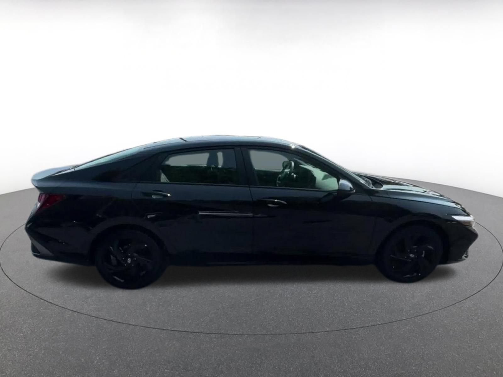 Thumbnail: 2026 Hyundai Elantra - 16
