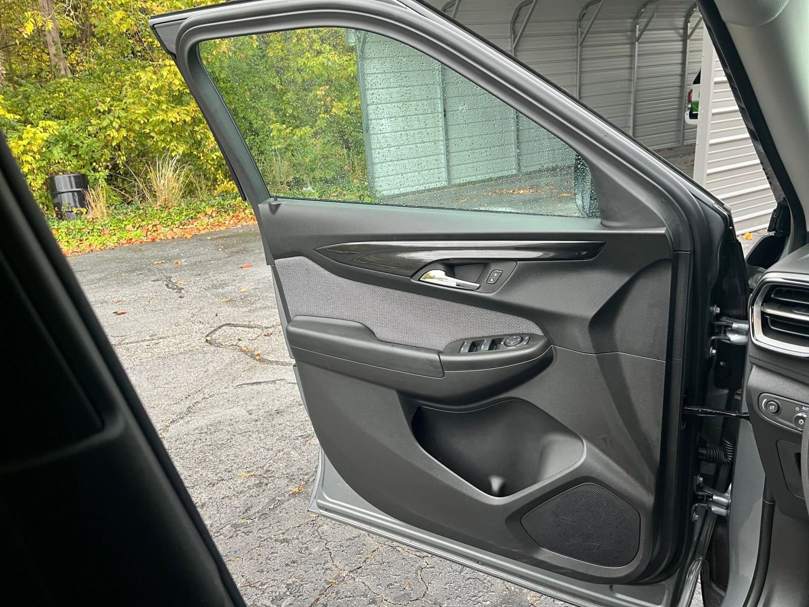 Thumbnail: 2025 Chevrolet TrailBlazer - 18