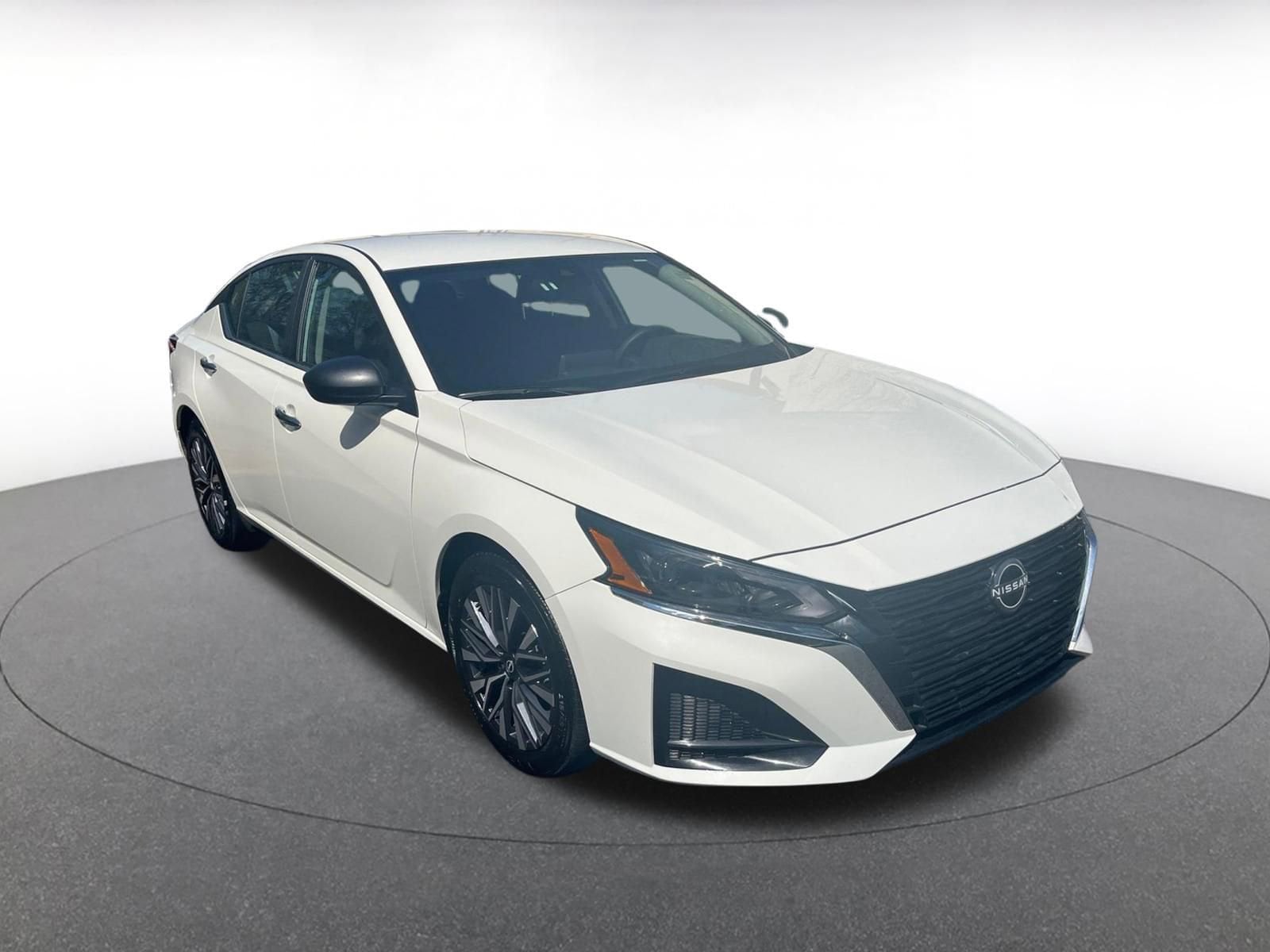 Thumbnail: 2025 Nissan Altima - 1