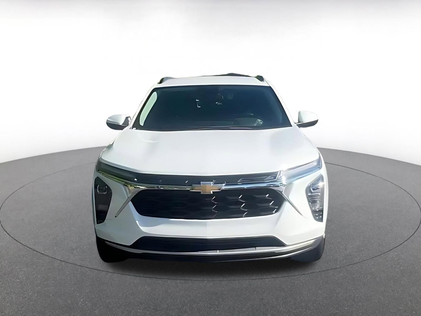 Thumbnail: 2025 Chevrolet Trax - 4