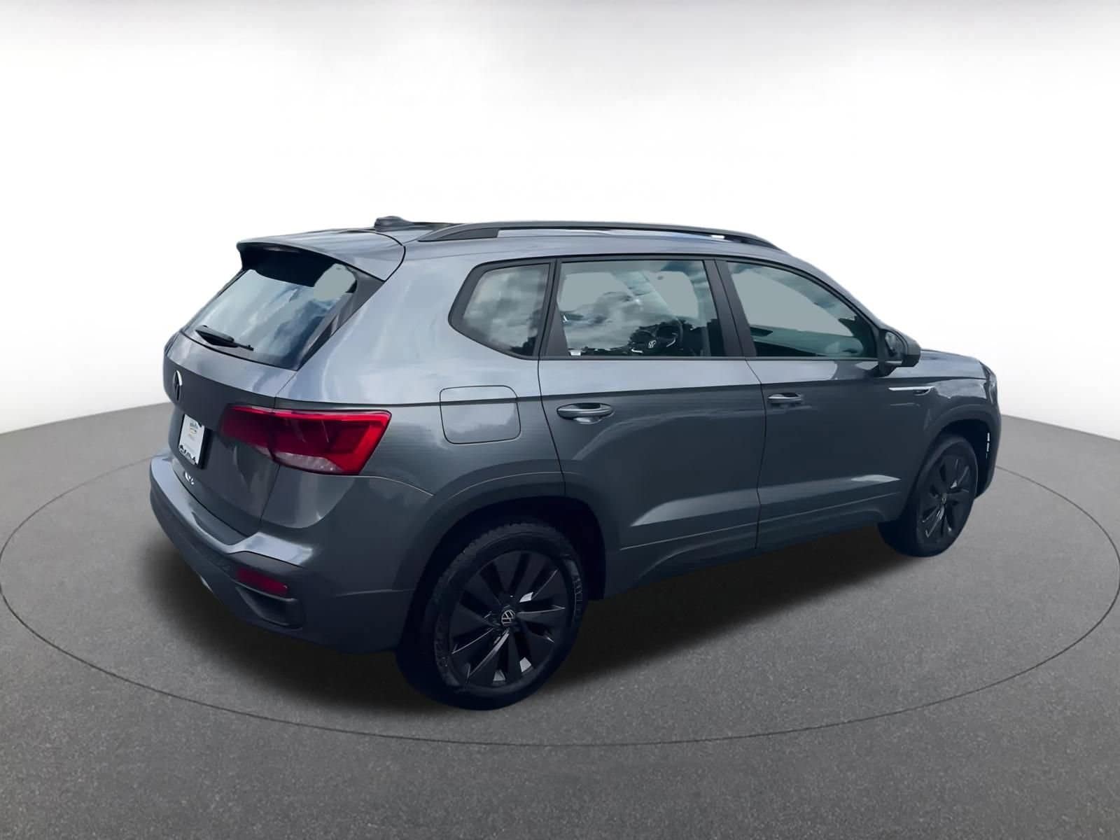 Thumbnail: 2024 Volkswagen Taos - 15