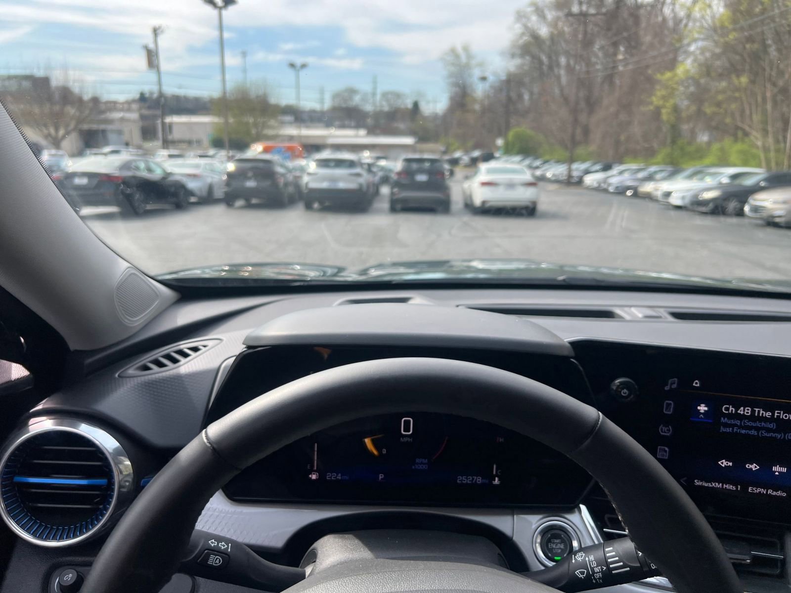 Thumbnail: 2025 Chevrolet Trax - 29