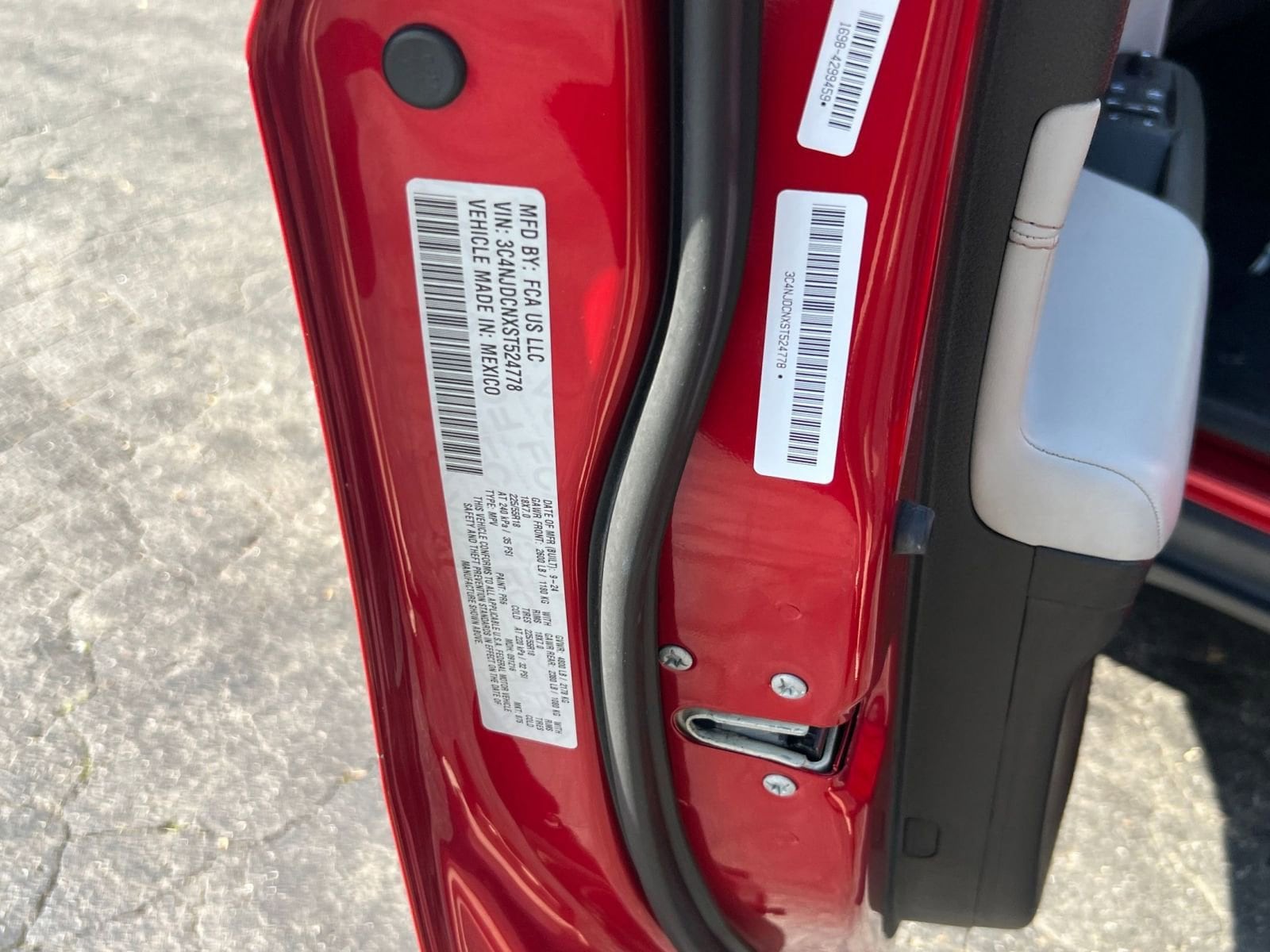 Thumbnail: 2025 Jeep Compass - 23