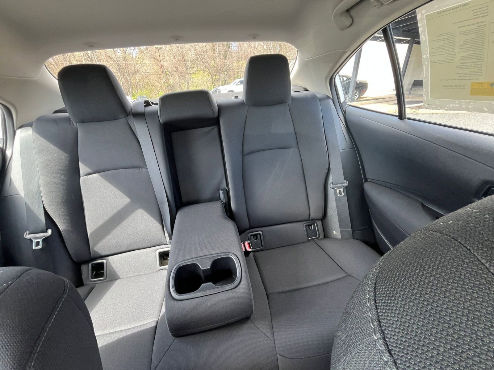 Thumbnail: 2025 Toyota Corolla - 32