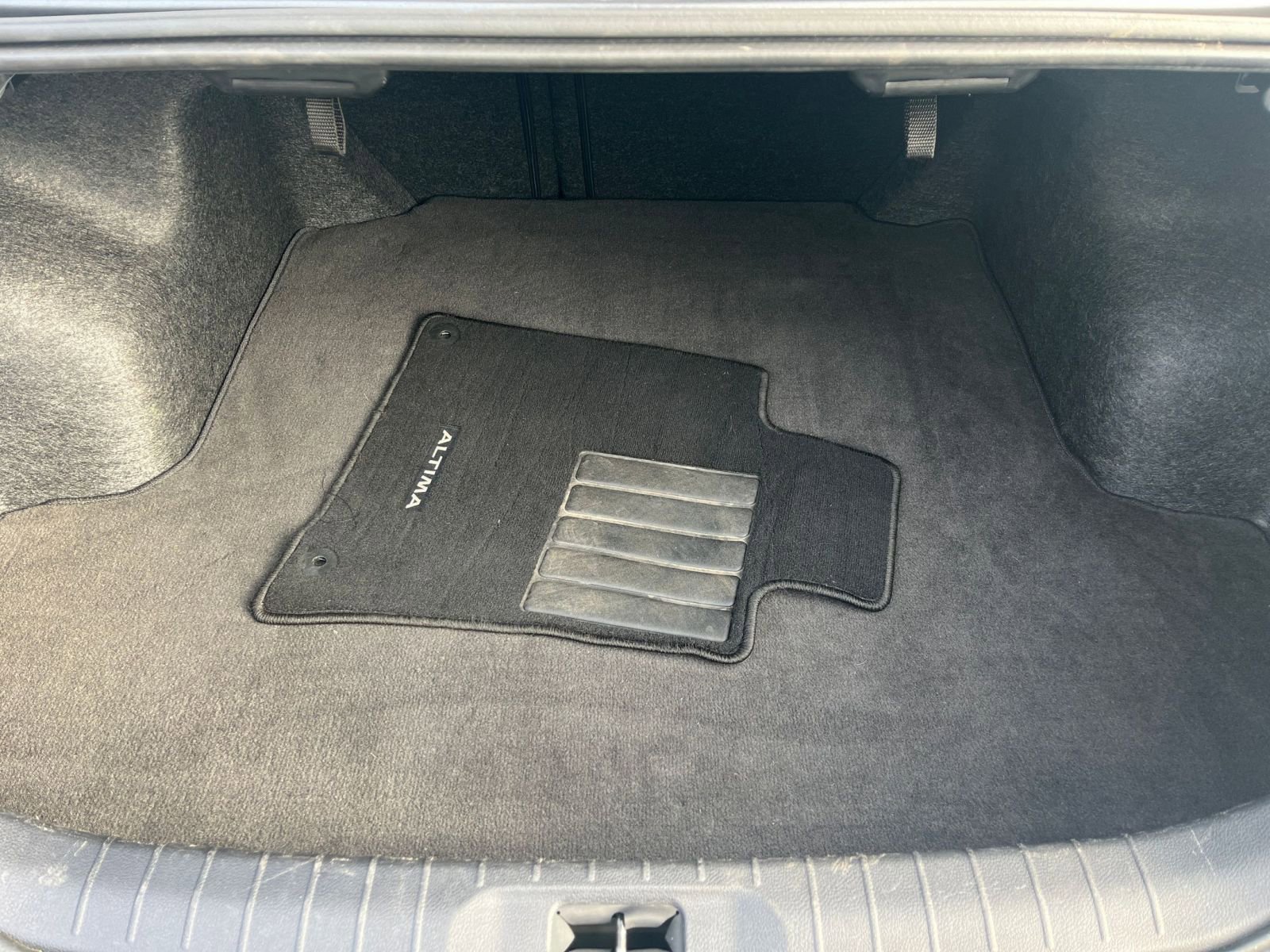 Thumbnail: 2025 Nissan Altima - 24