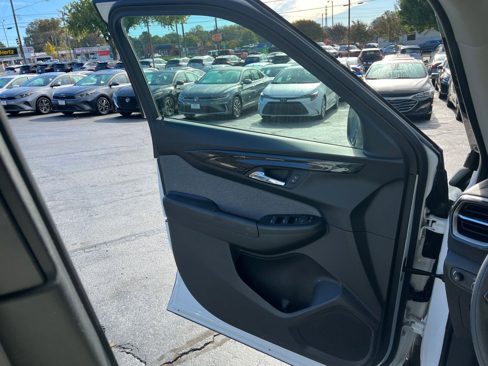 Thumbnail: 2025 Chevrolet TrailBlazer - 18