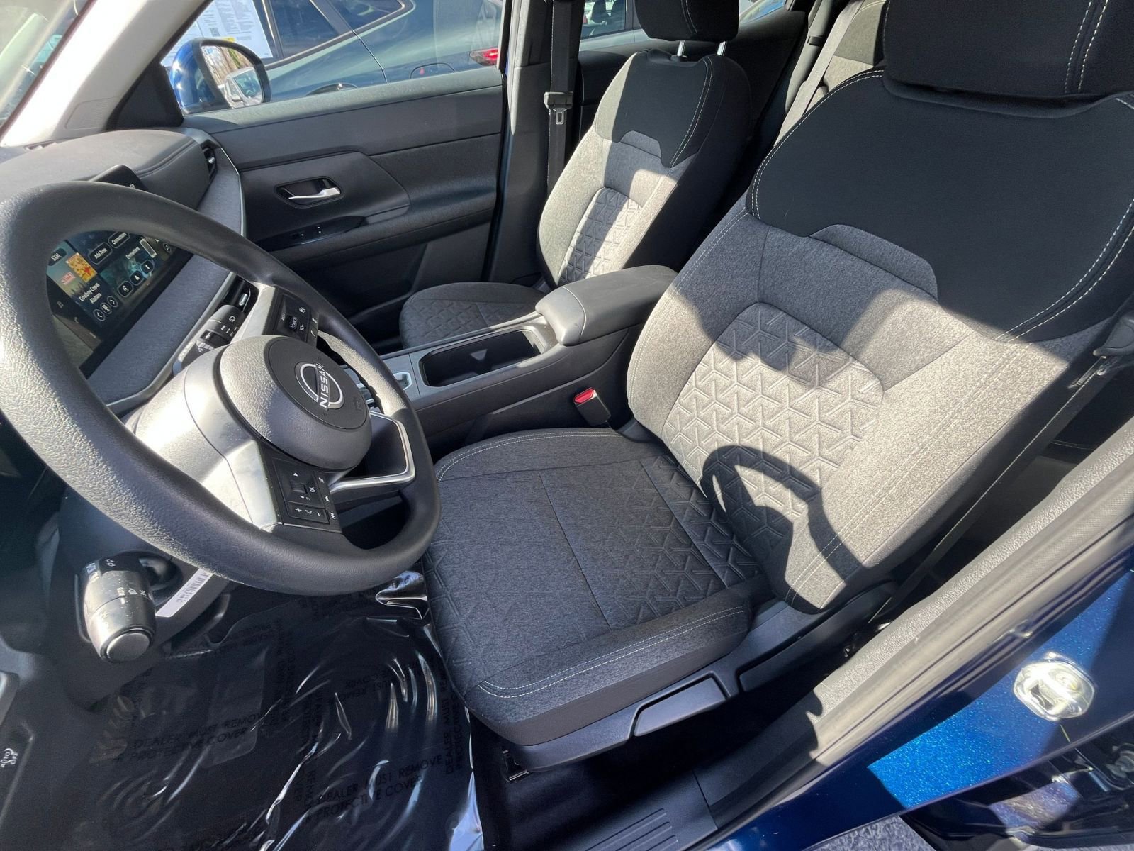 Thumbnail: 2025 Nissan Kicks - 30