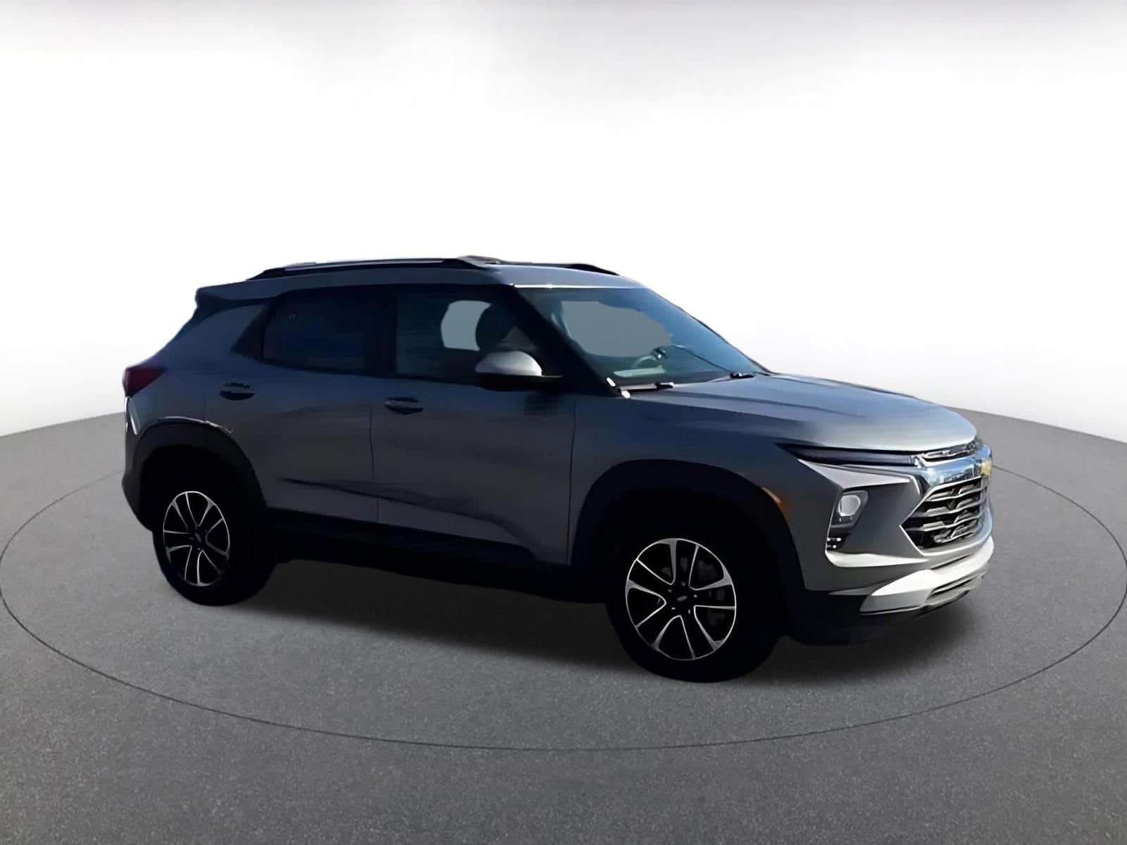 Thumbnail: 2025 Chevrolet TrailBlazer - 2