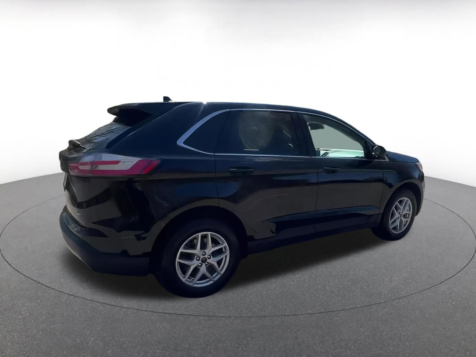 Thumbnail: 2024 Ford Edge - 15