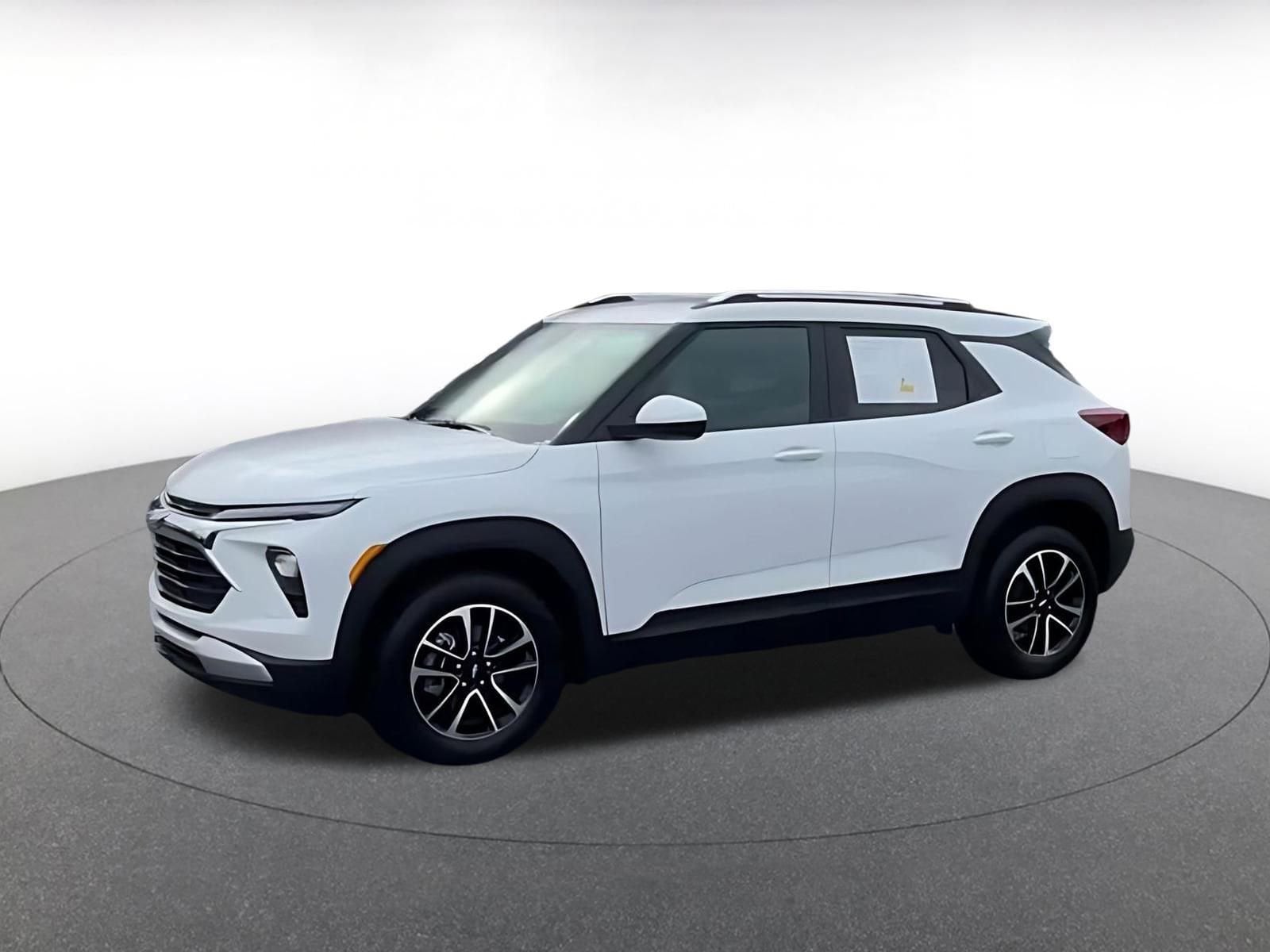 Thumbnail: 2025 Chevrolet TrailBlazer - 8