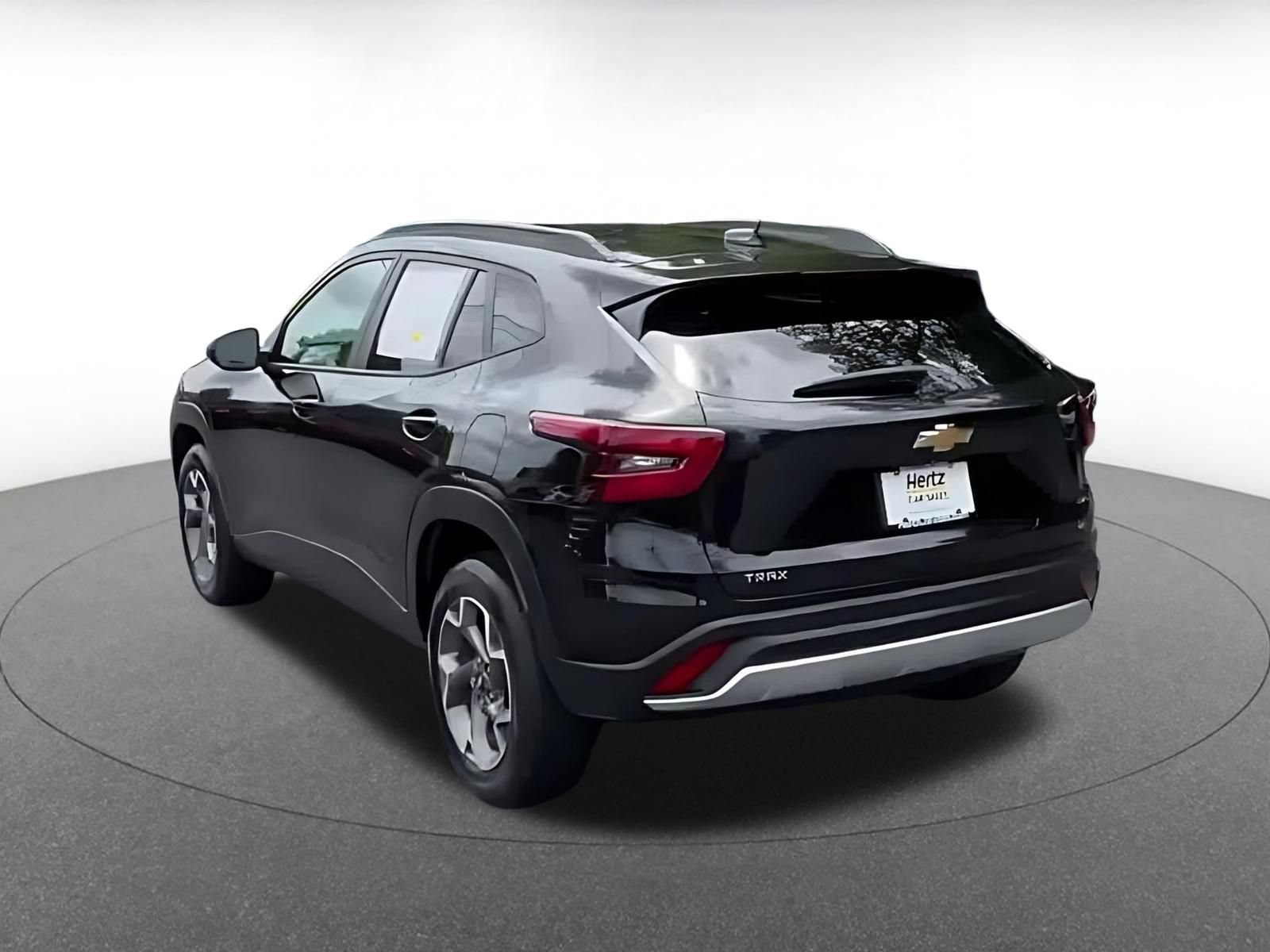Thumbnail: 2025 Chevrolet Trax - 7