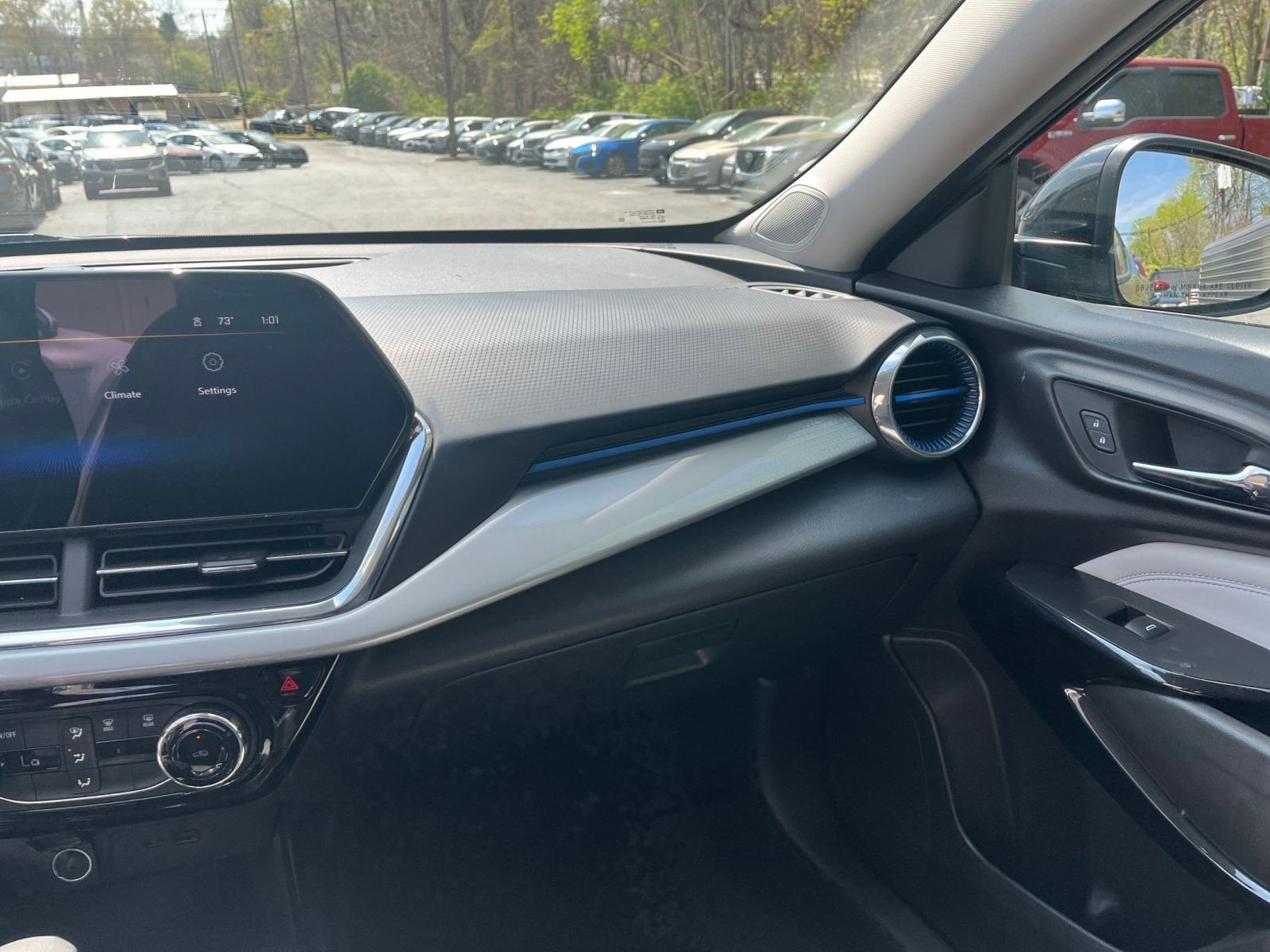 Thumbnail: 2025 Chevrolet Trax - 30