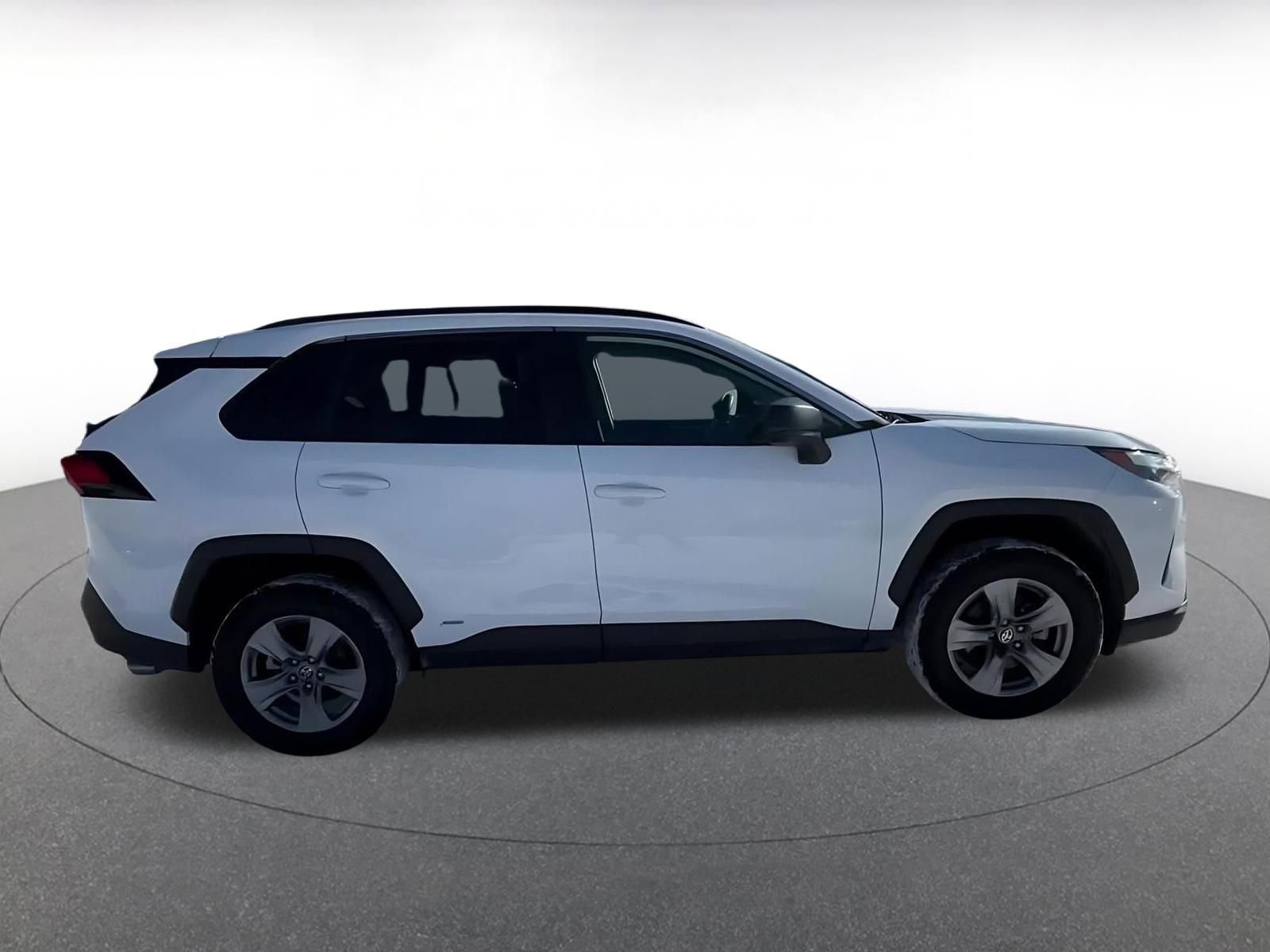 Thumbnail: 2025 Toyota RAV4 - 16