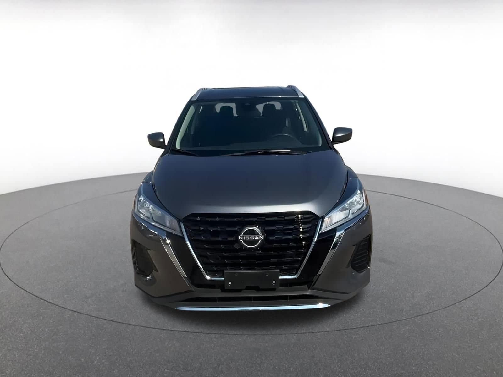 Thumbnail: 2024 Nissan Kicks - 4