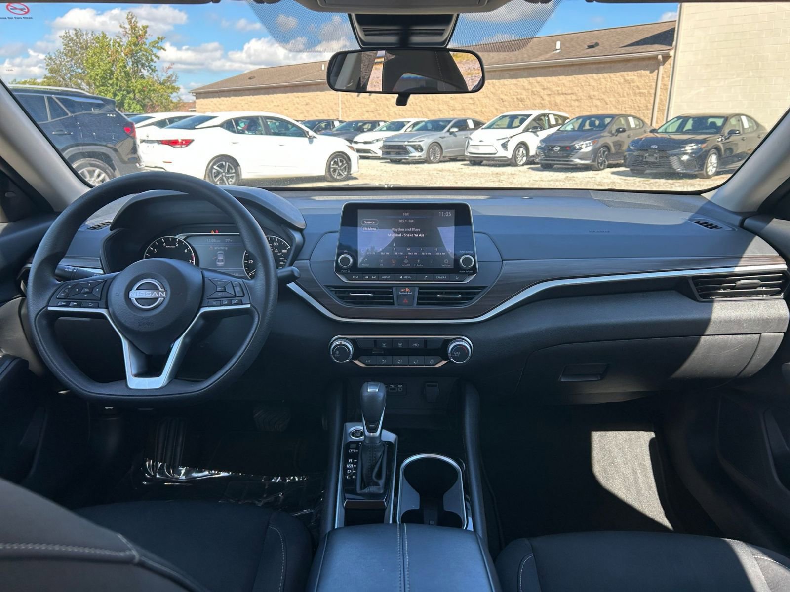 Thumbnail: 2024 Nissan Altima - 32