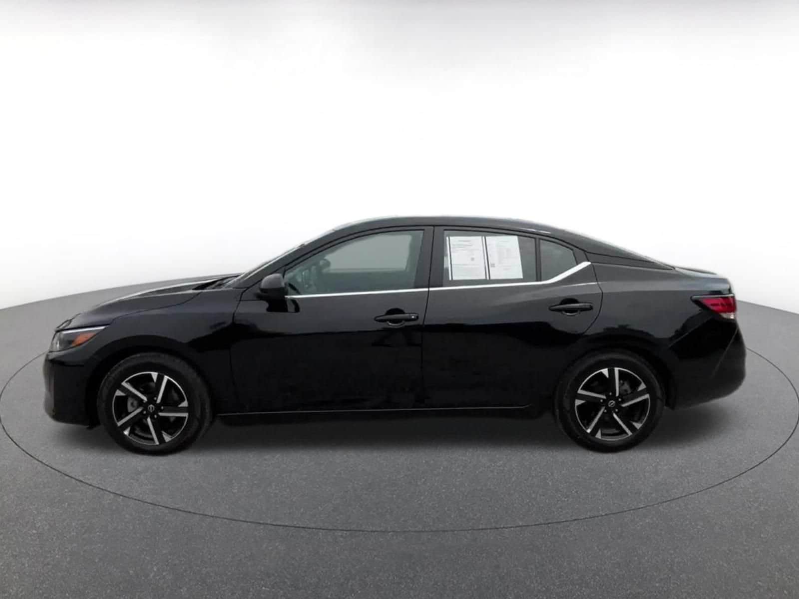 Thumbnail: 2025 Nissan Sentra - 9