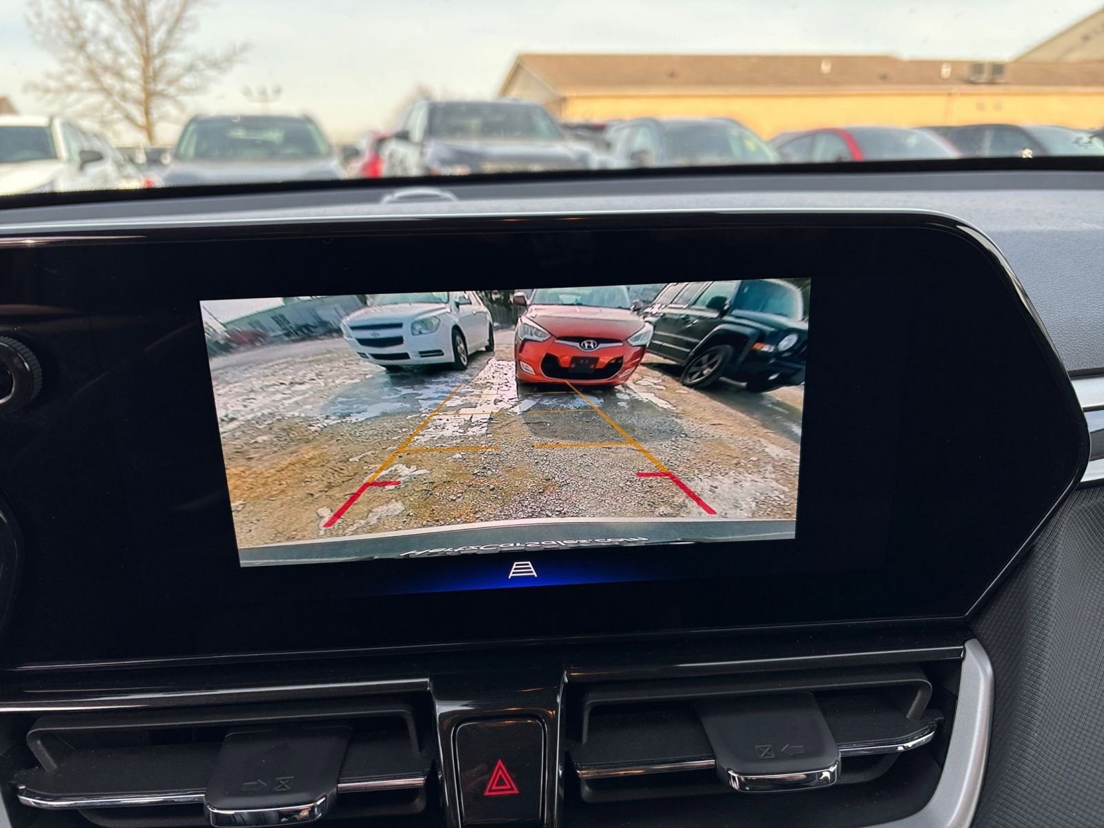 Thumbnail: 2025 Chevrolet TrailBlazer - 17