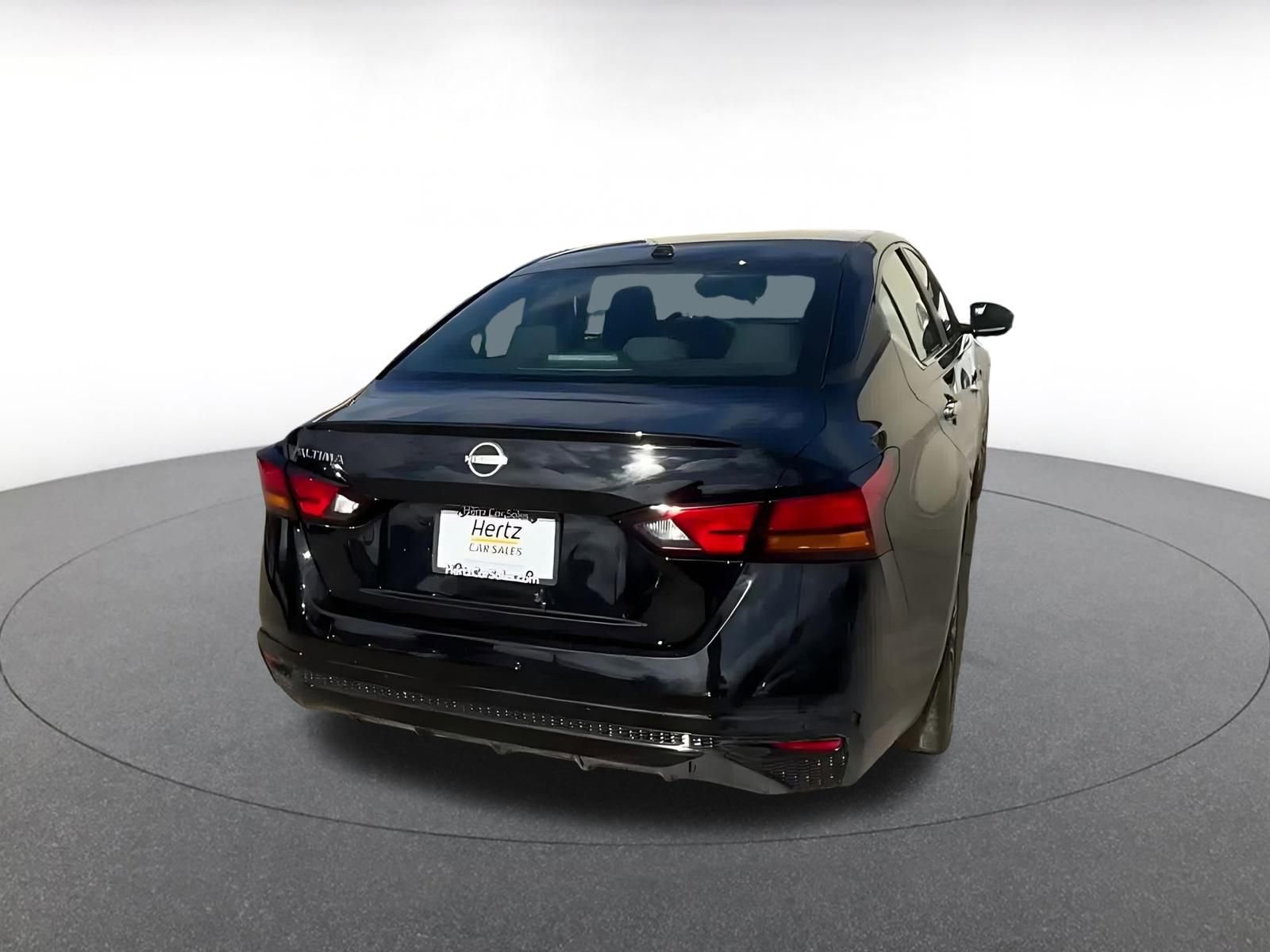 Thumbnail: 2025 Nissan Altima - 14