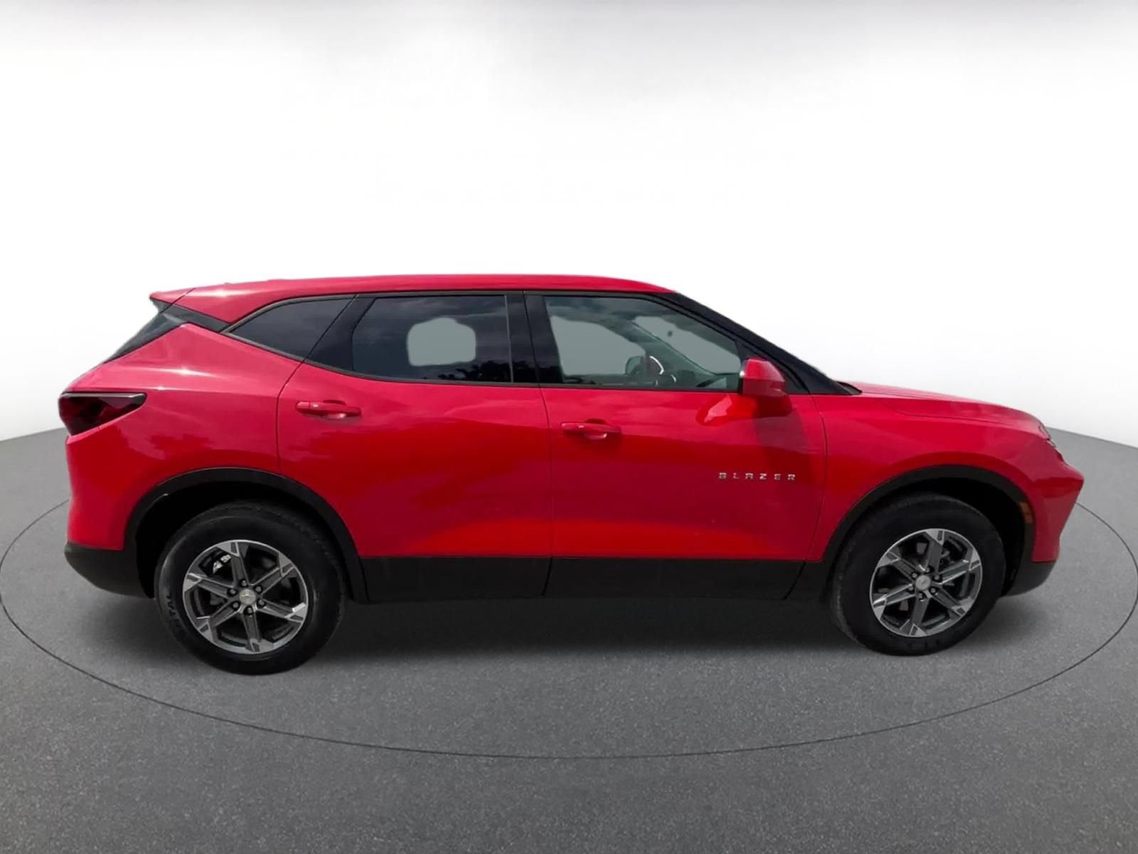 Thumbnail: 2025 Chevrolet Blazer - 16