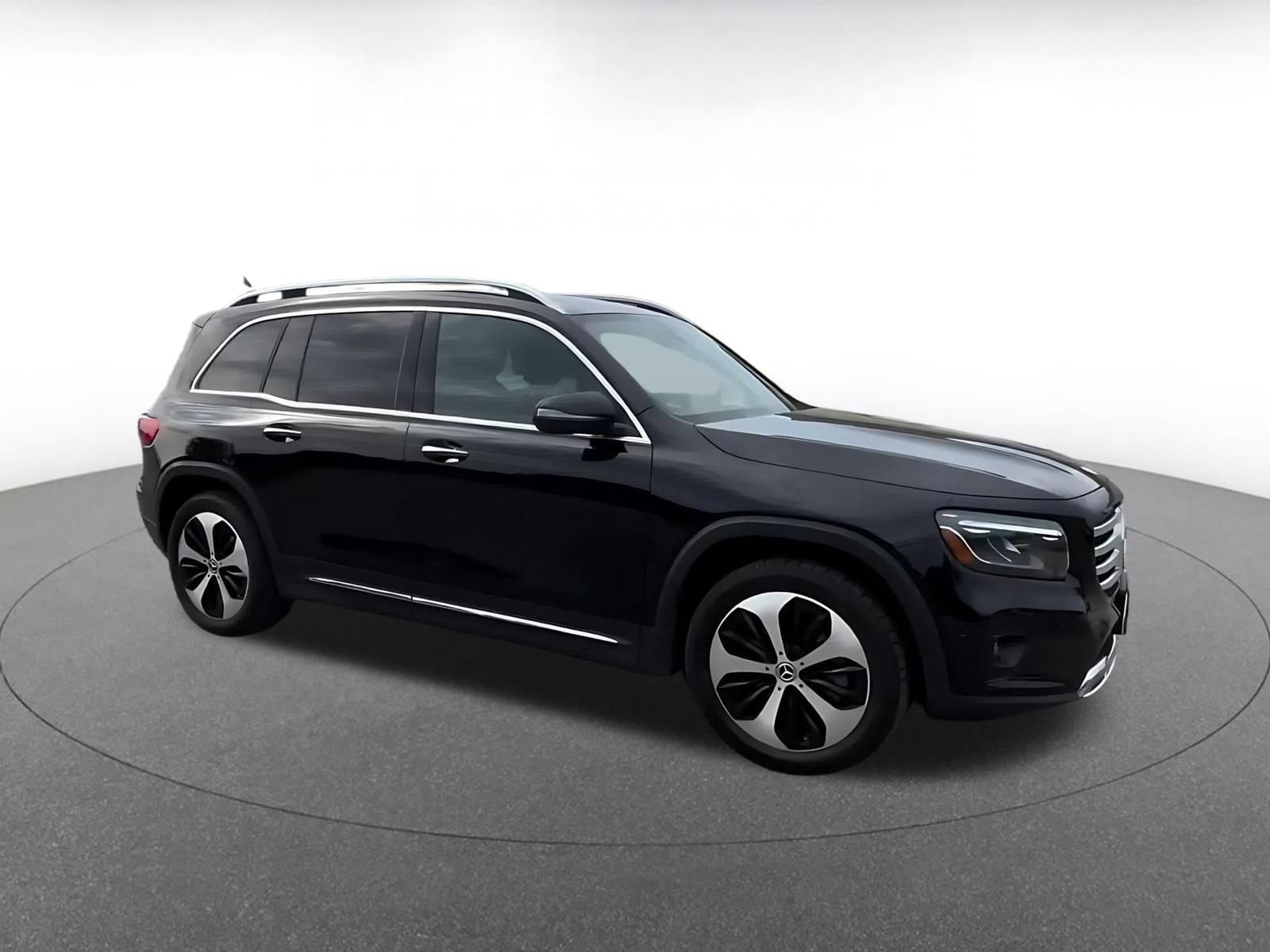 Thumbnail: 2025 Mercedes-Benz GLB - 2