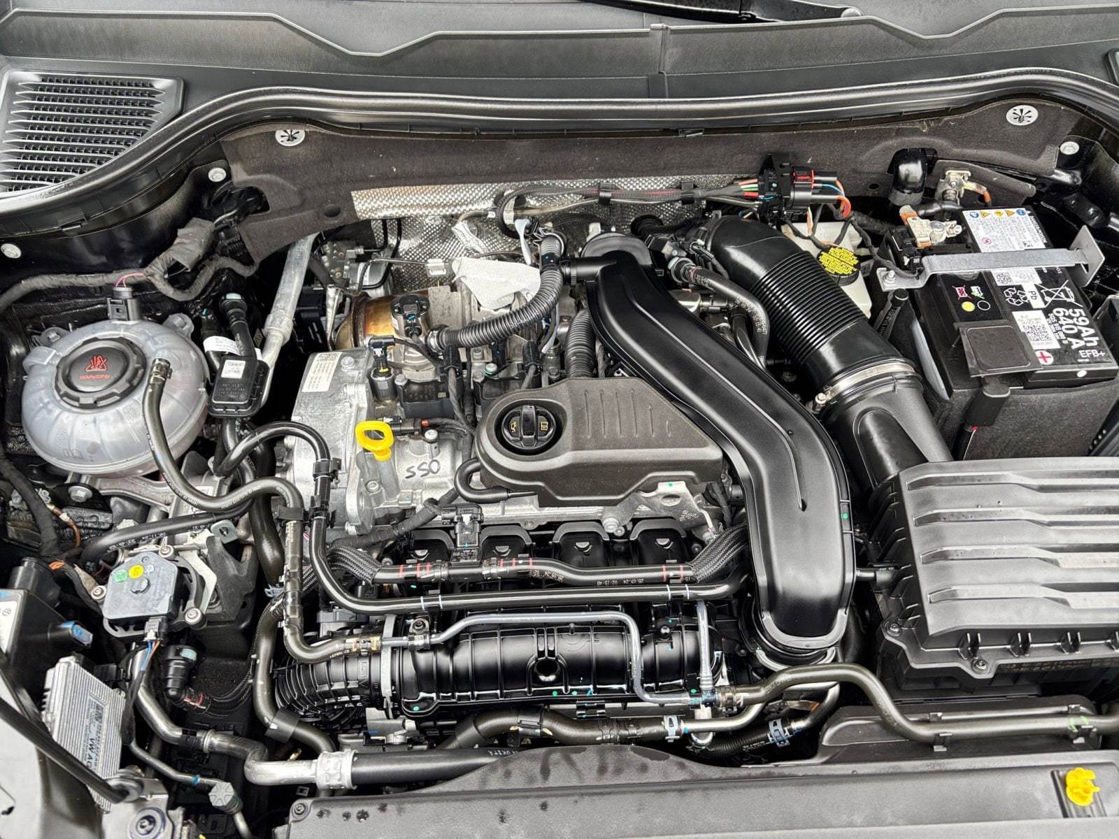 Thumbnail: 2025 Volkswagen Taos - 32