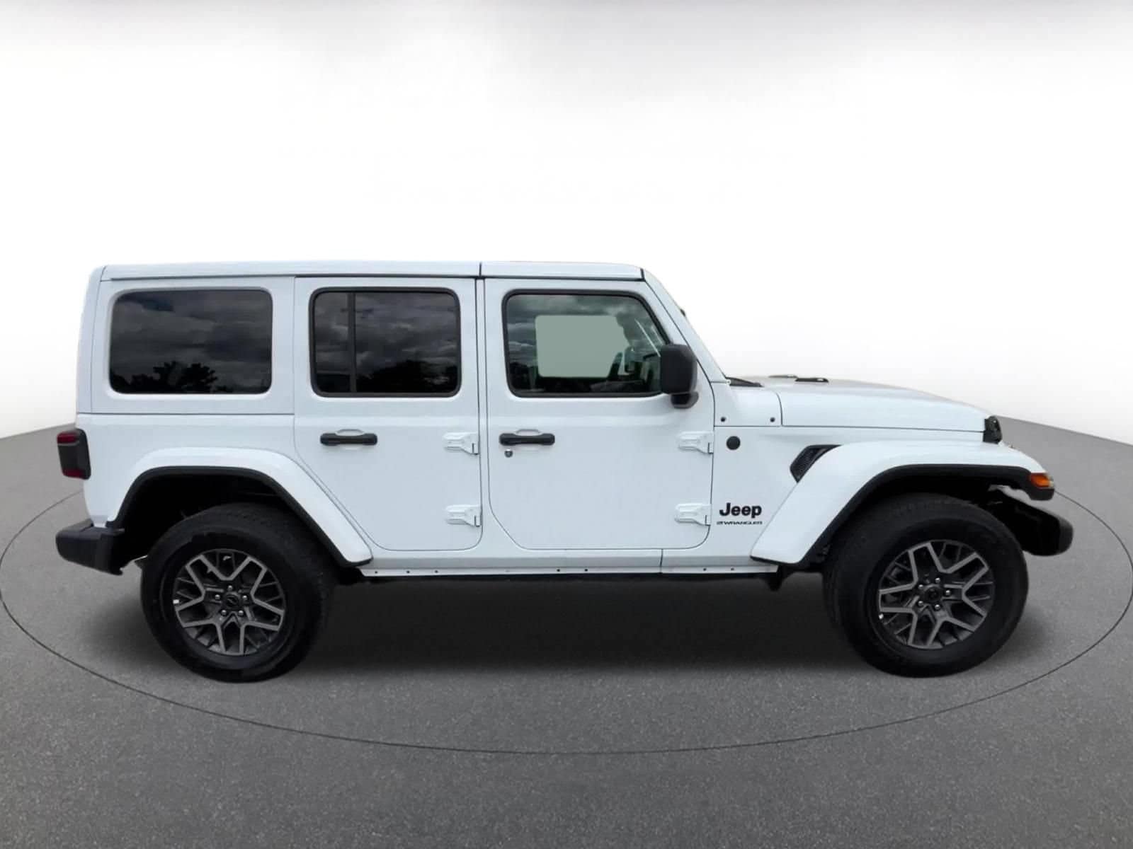 Thumbnail: 2025 Jeep Wrangler - 15