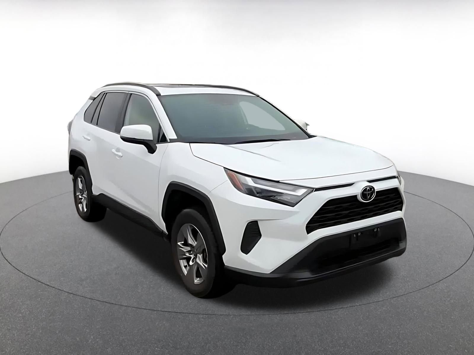 Thumbnail: 2025 Toyota RAV4 - 3