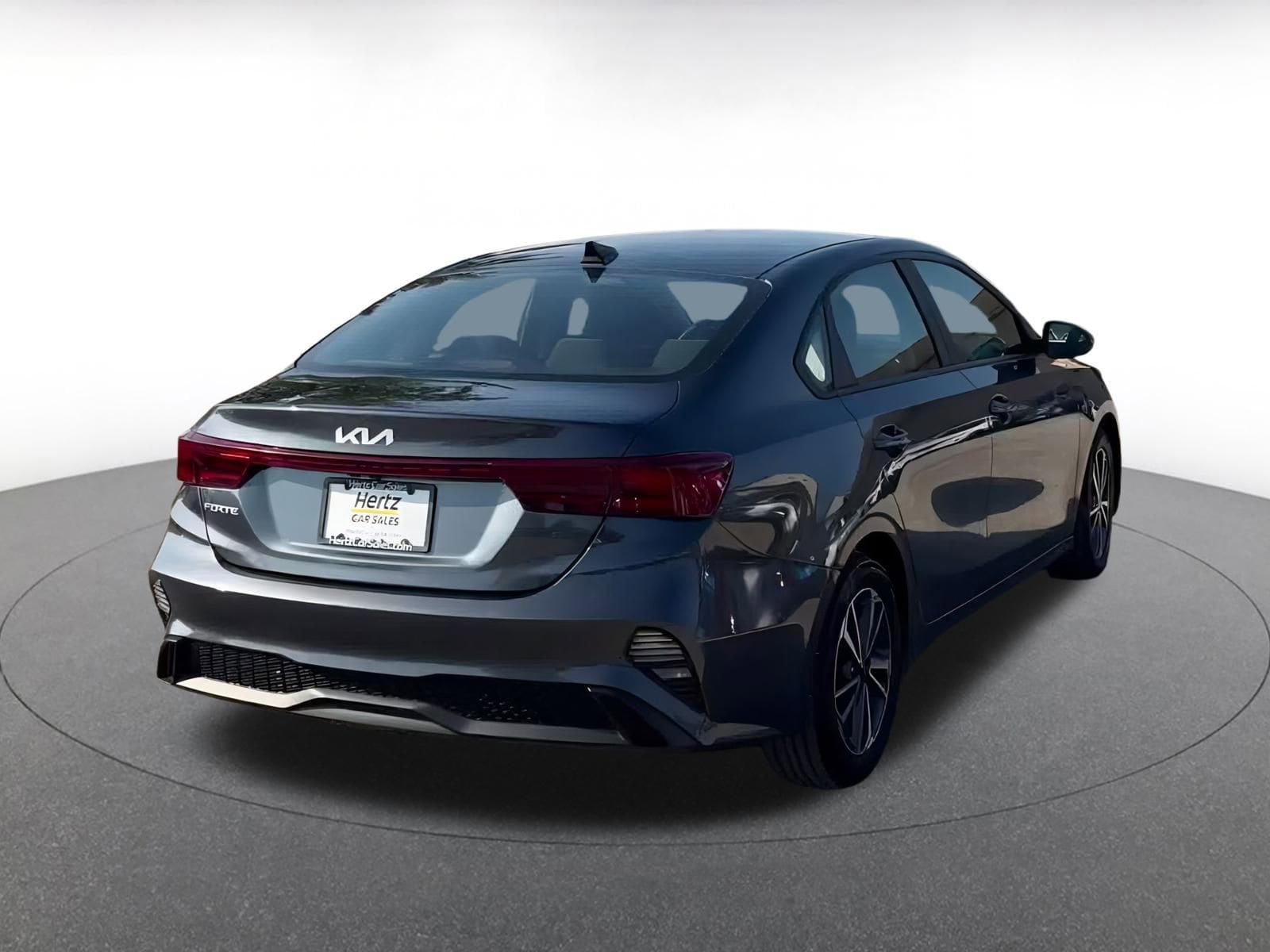 Thumbnail: 2023 Kia Forte - 14
