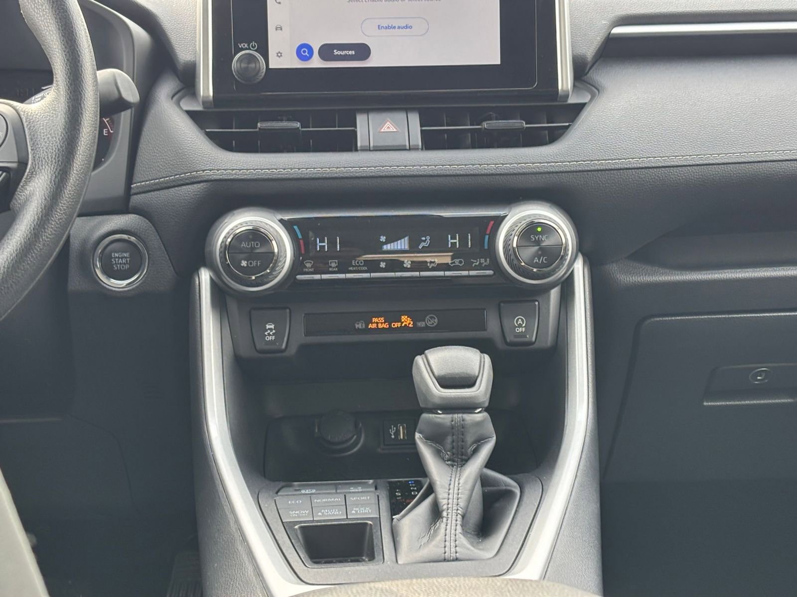 Thumbnail: 2025 Toyota RAV4 - 18