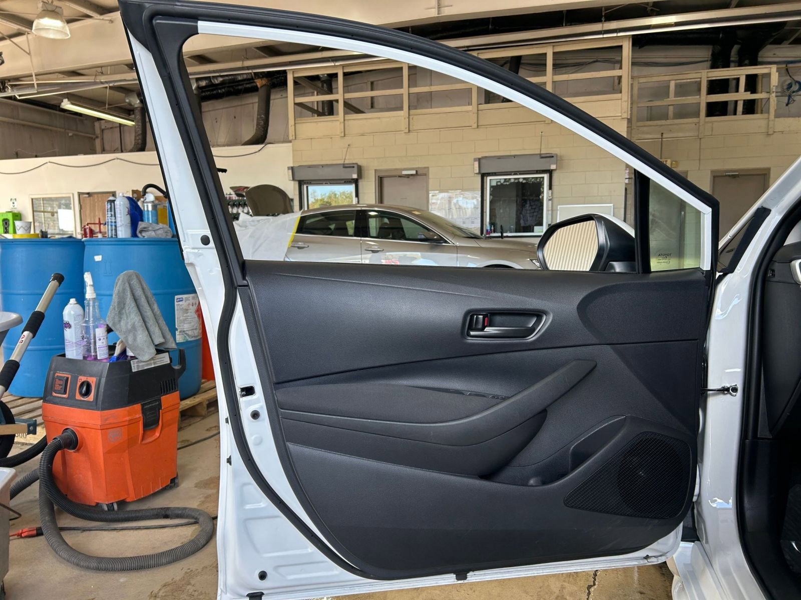 Thumbnail: 2025 Toyota Corolla - 20