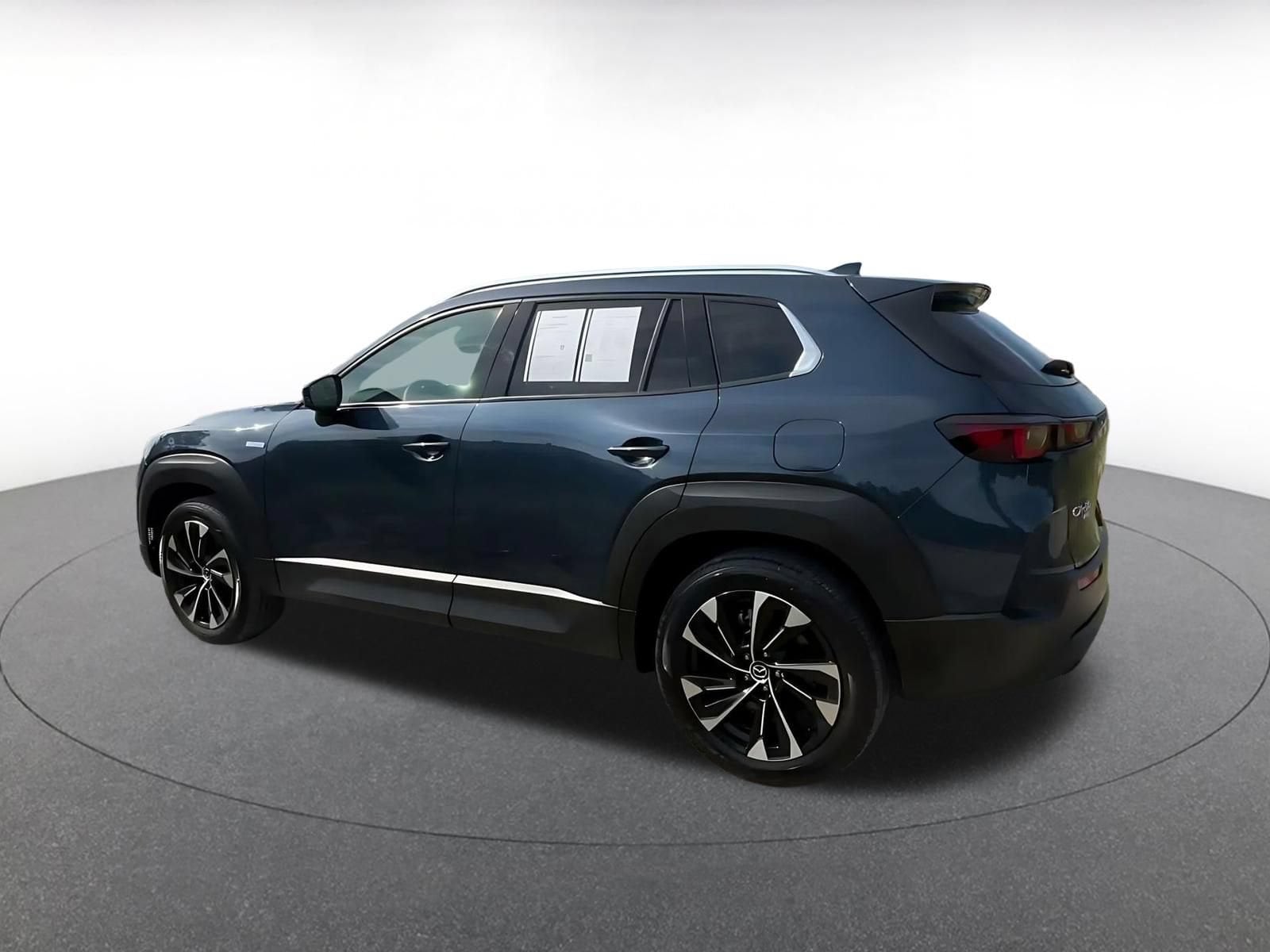 Thumbnail: 2025 Mazda CX-50 - 9