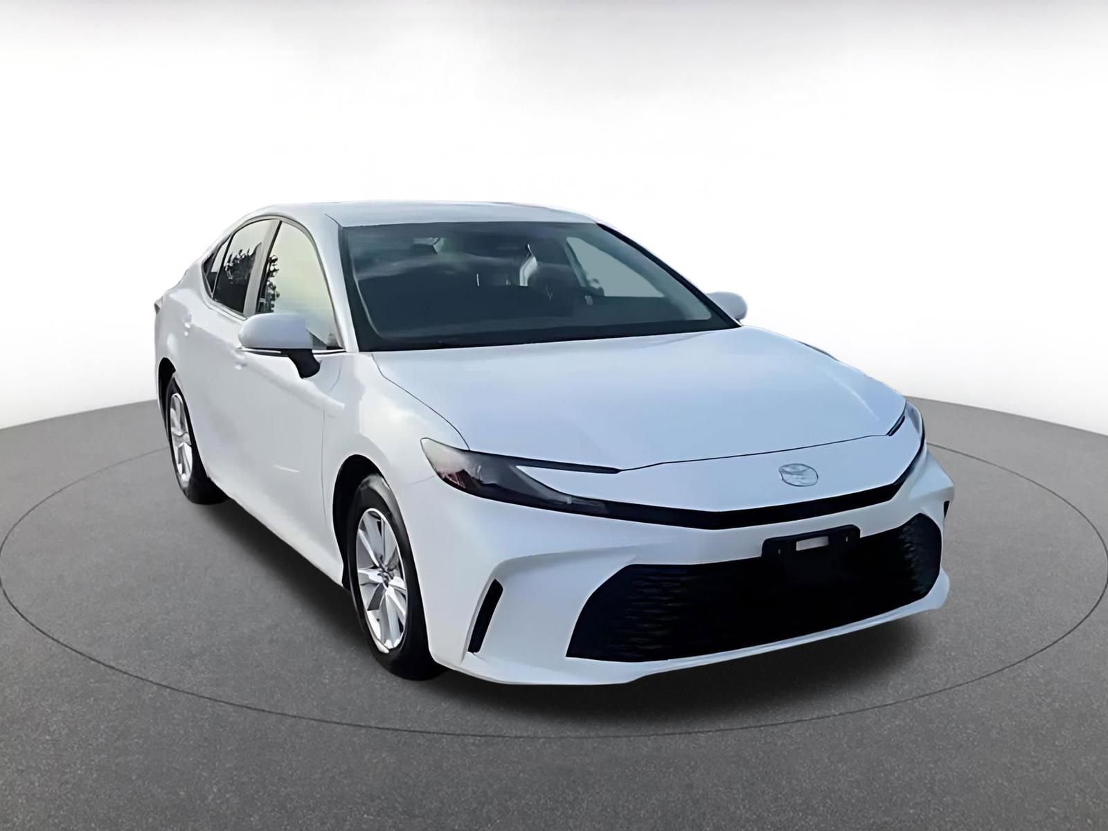 Thumbnail: 2025 Toyota Camry - 3