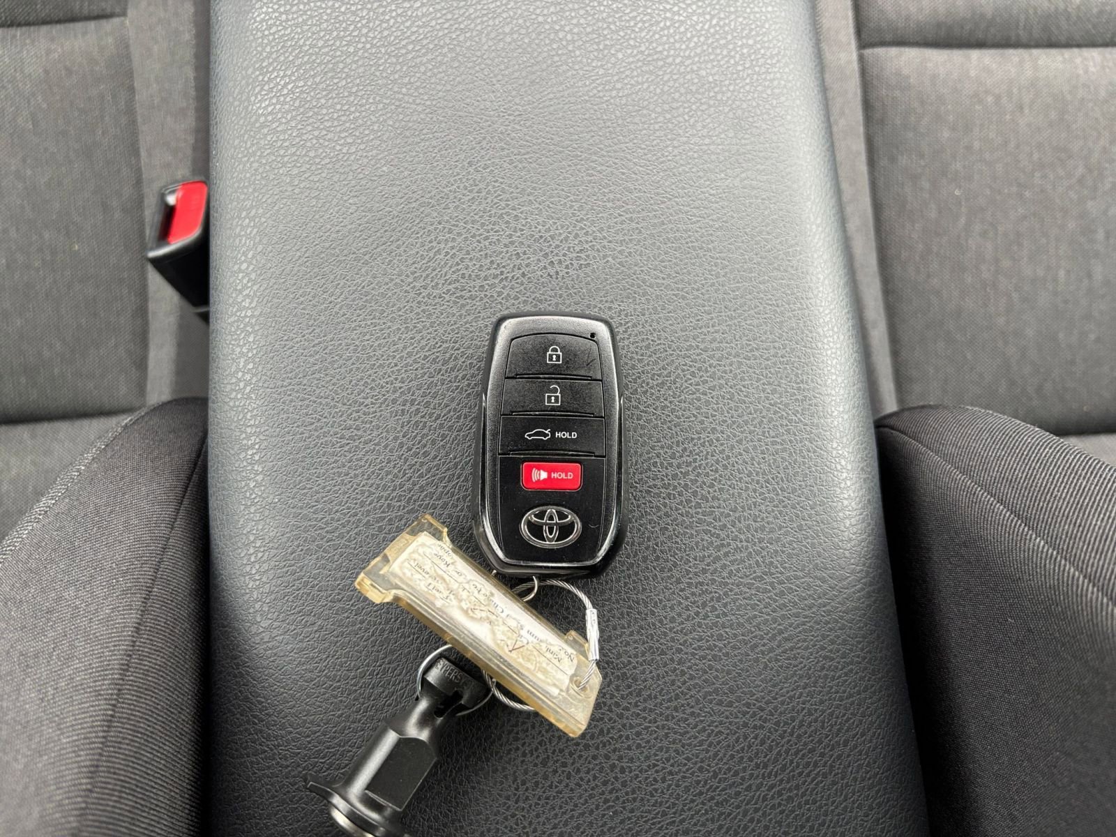 Thumbnail: 2025 Toyota Camry - 22