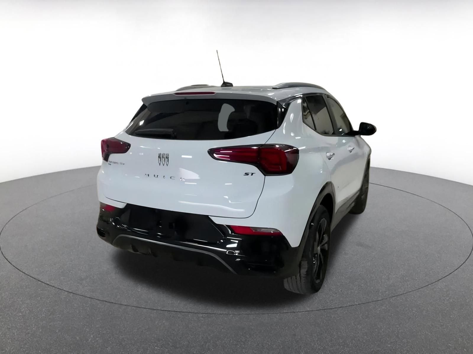 2024 Buick Encore GX Sport Touring 13