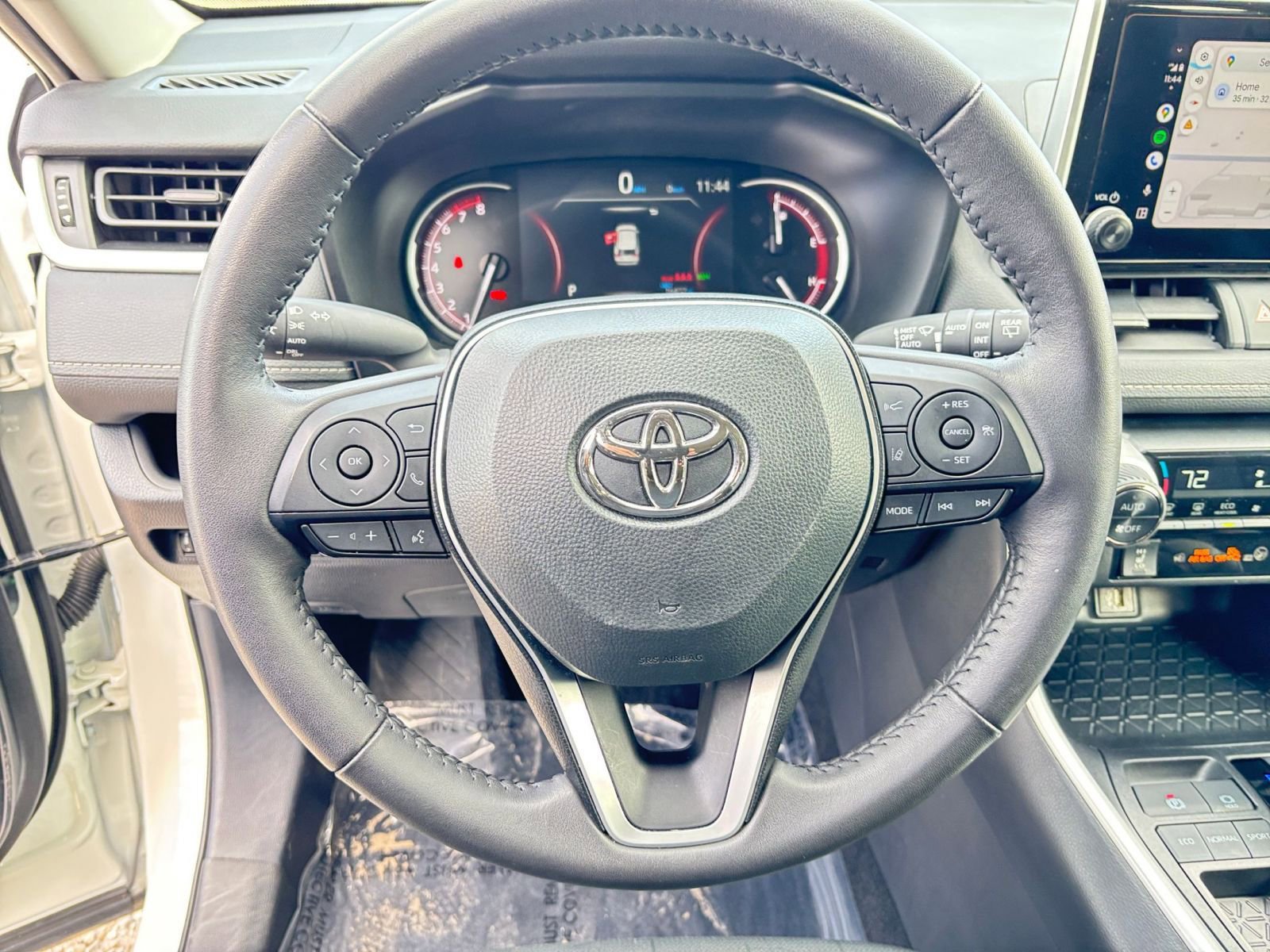 Thumbnail: 2025 Toyota RAV4 - 28