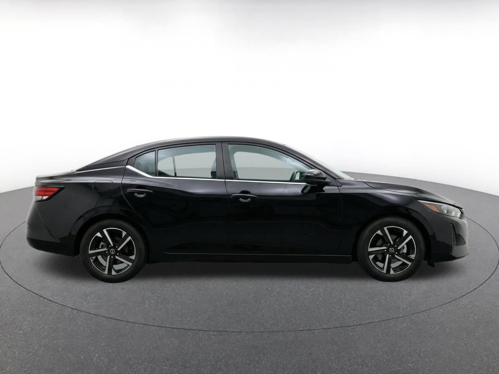 Thumbnail: 2025 Nissan Sentra - 11