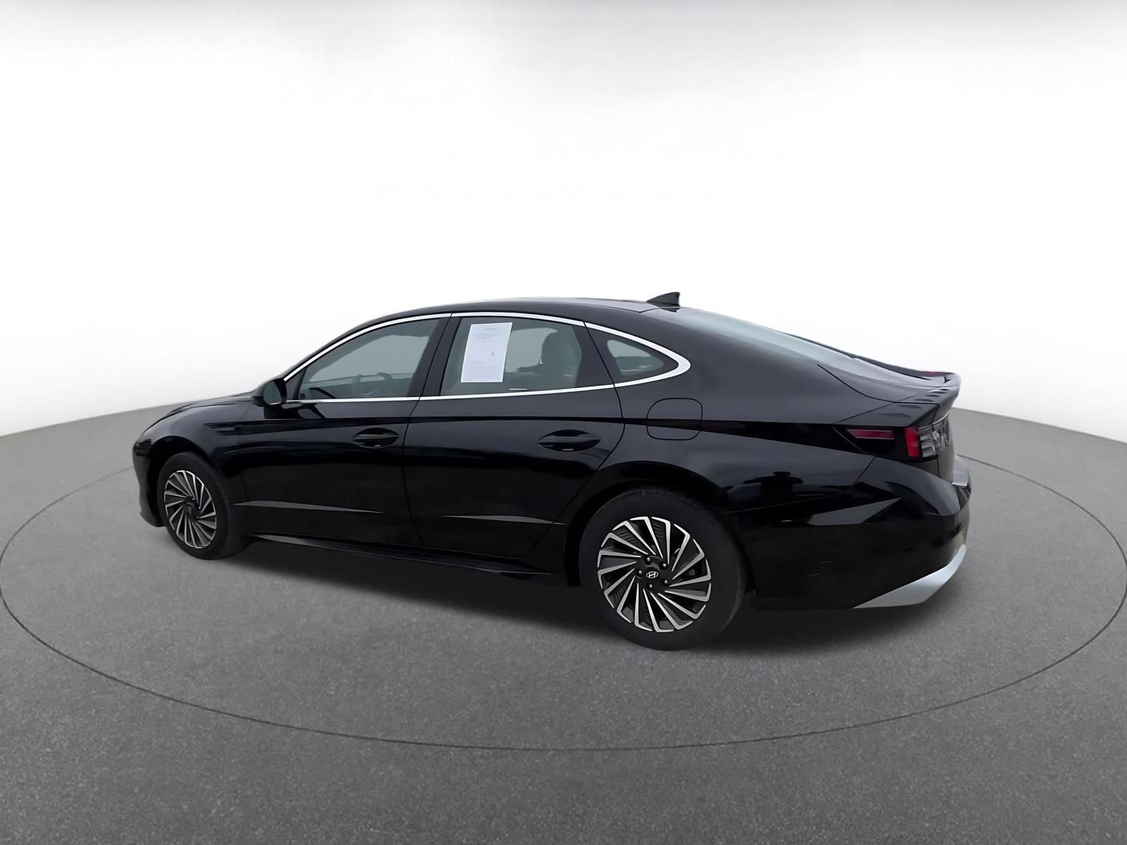 Thumbnail: 2025 Hyundai Sonata - 10