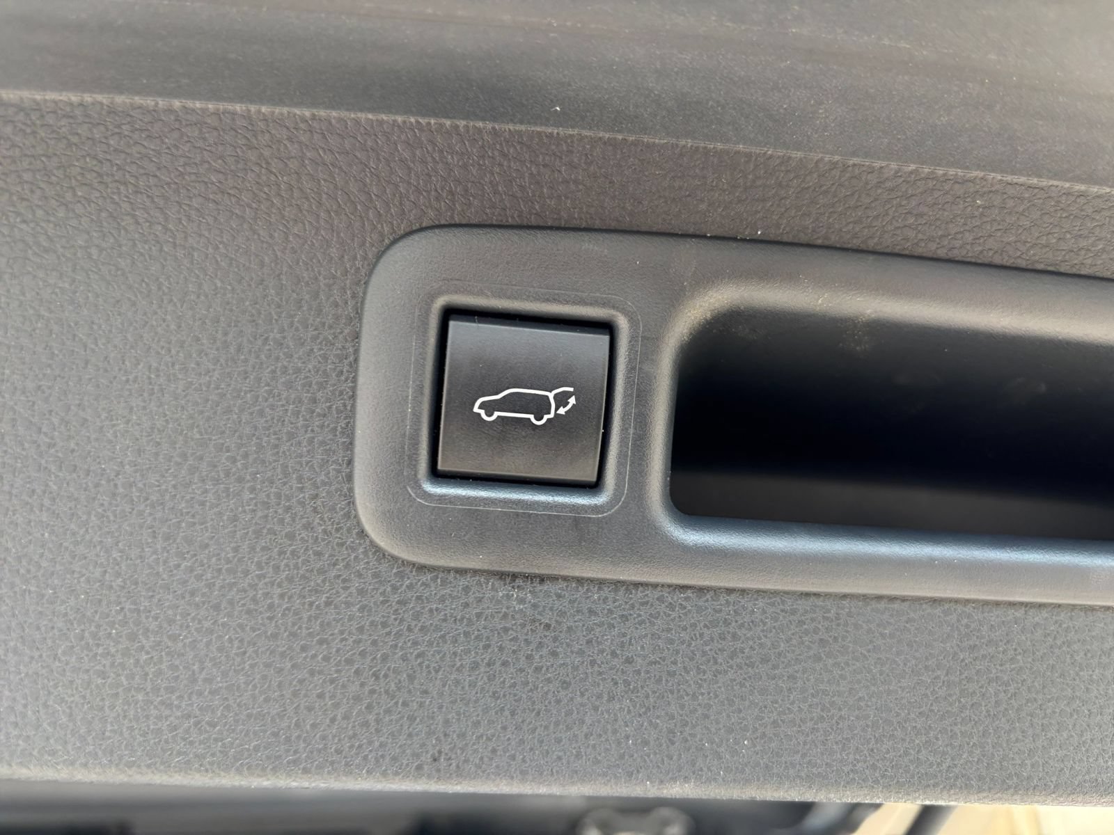 Thumbnail: 2025 Toyota Highlander - 24