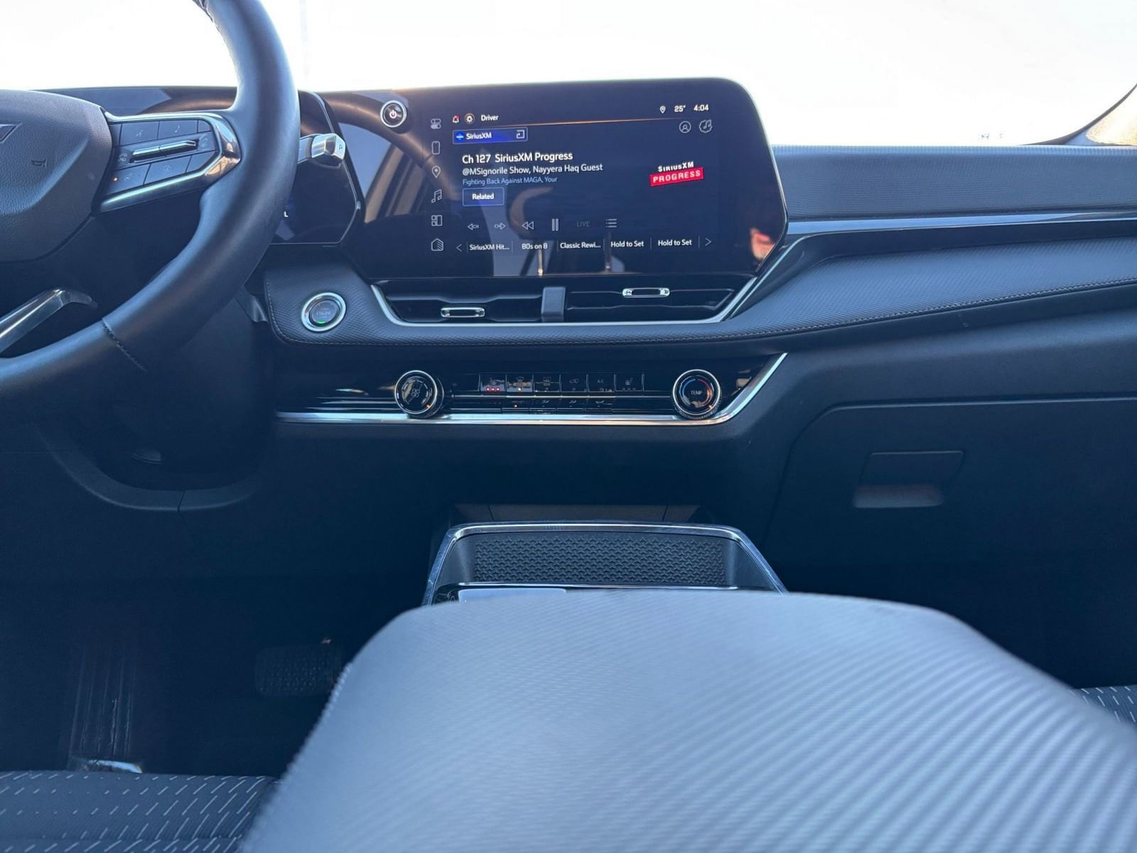 Thumbnail: 2025 Chevrolet Equinox - 18