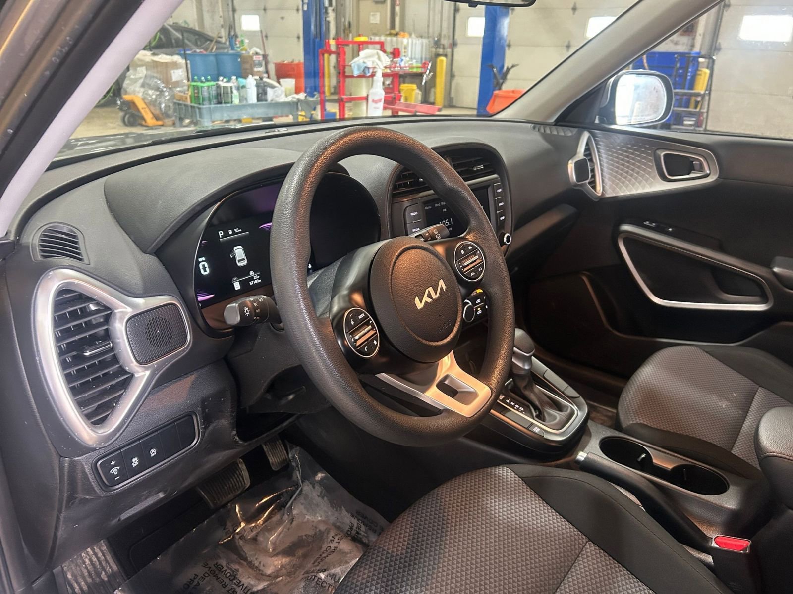 Thumbnail: 2025 Kia Soul - 33