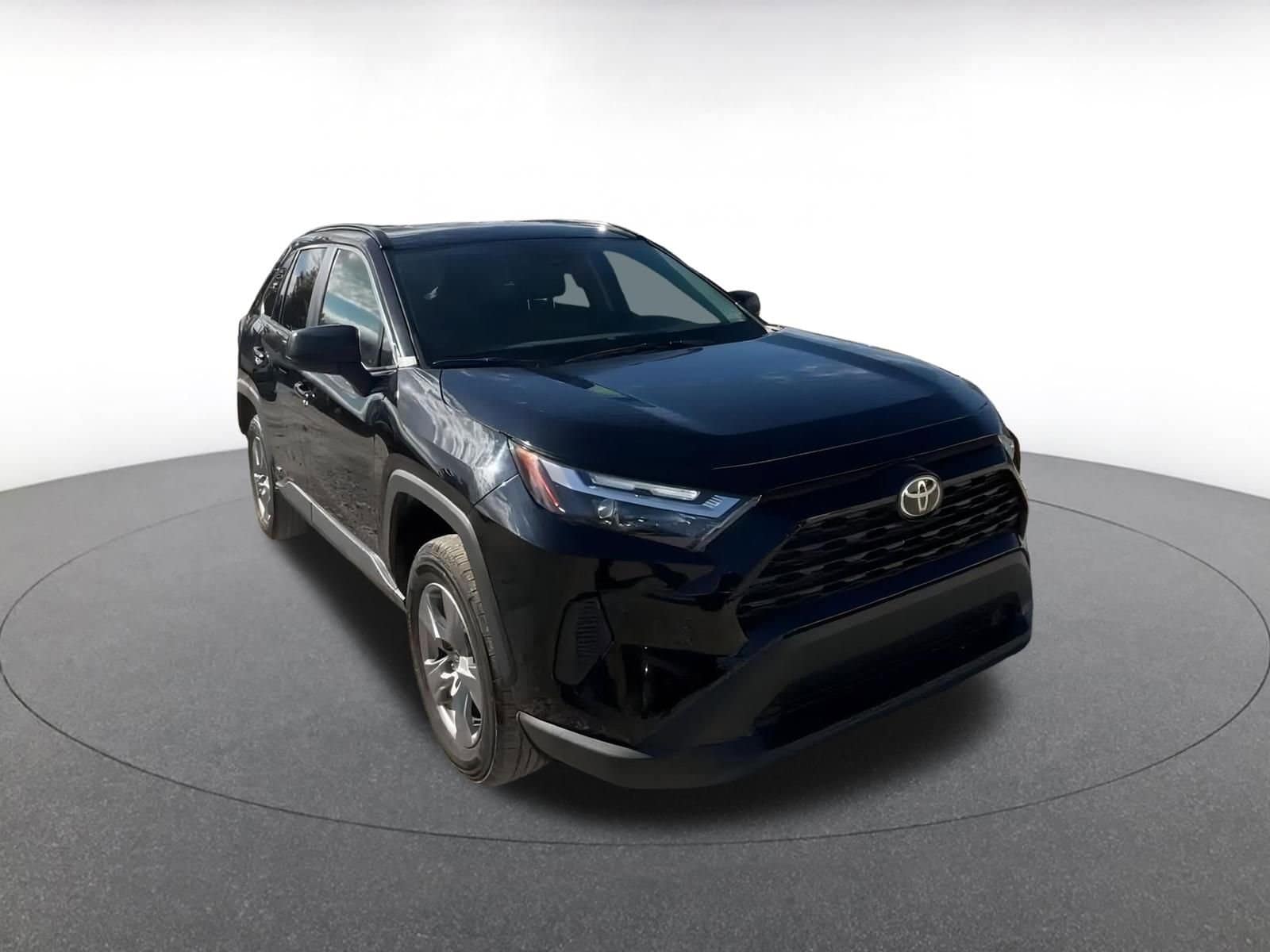 Thumbnail: 2025 Toyota RAV4 - 3